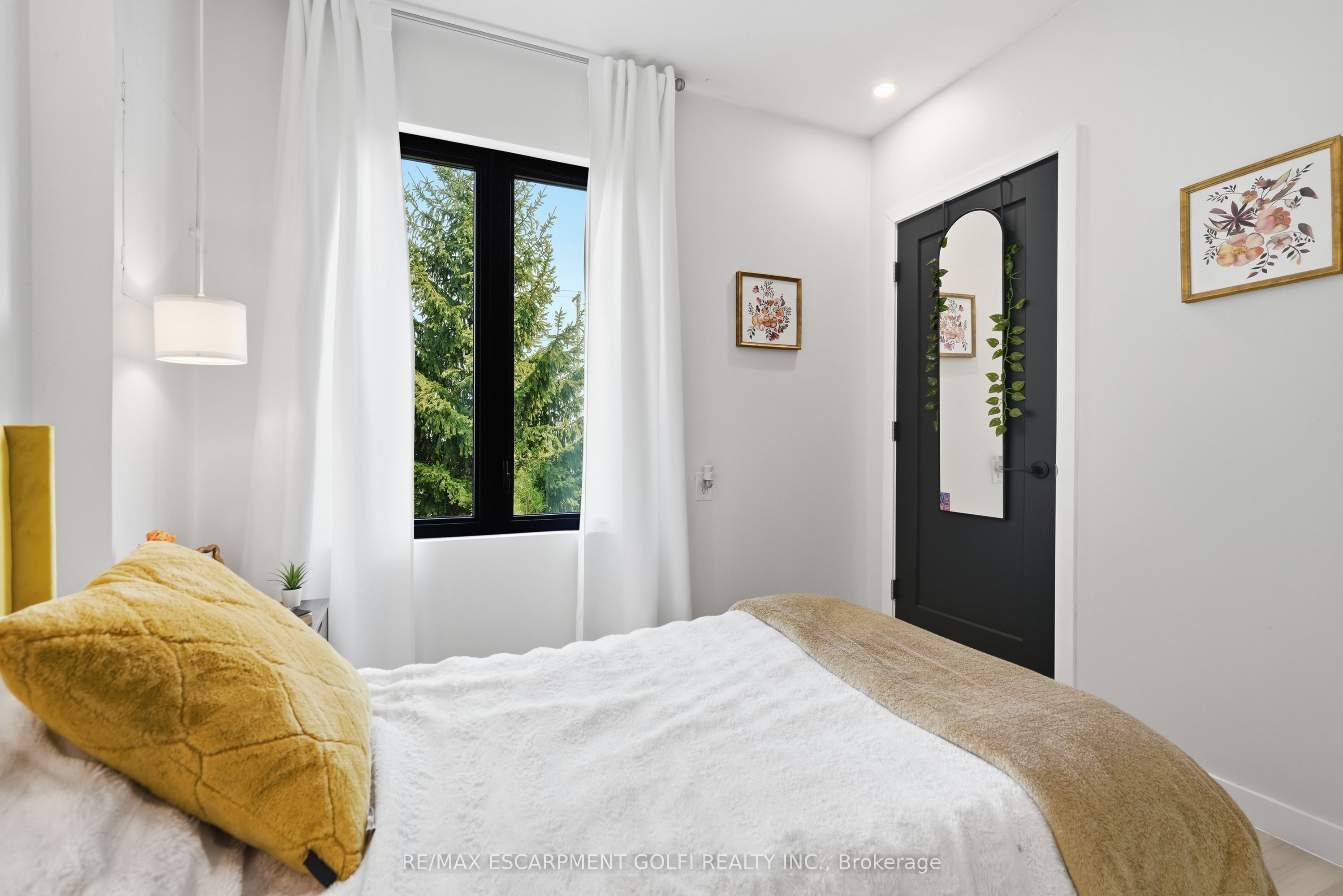 1368 Lorraine Road Property Photo 23