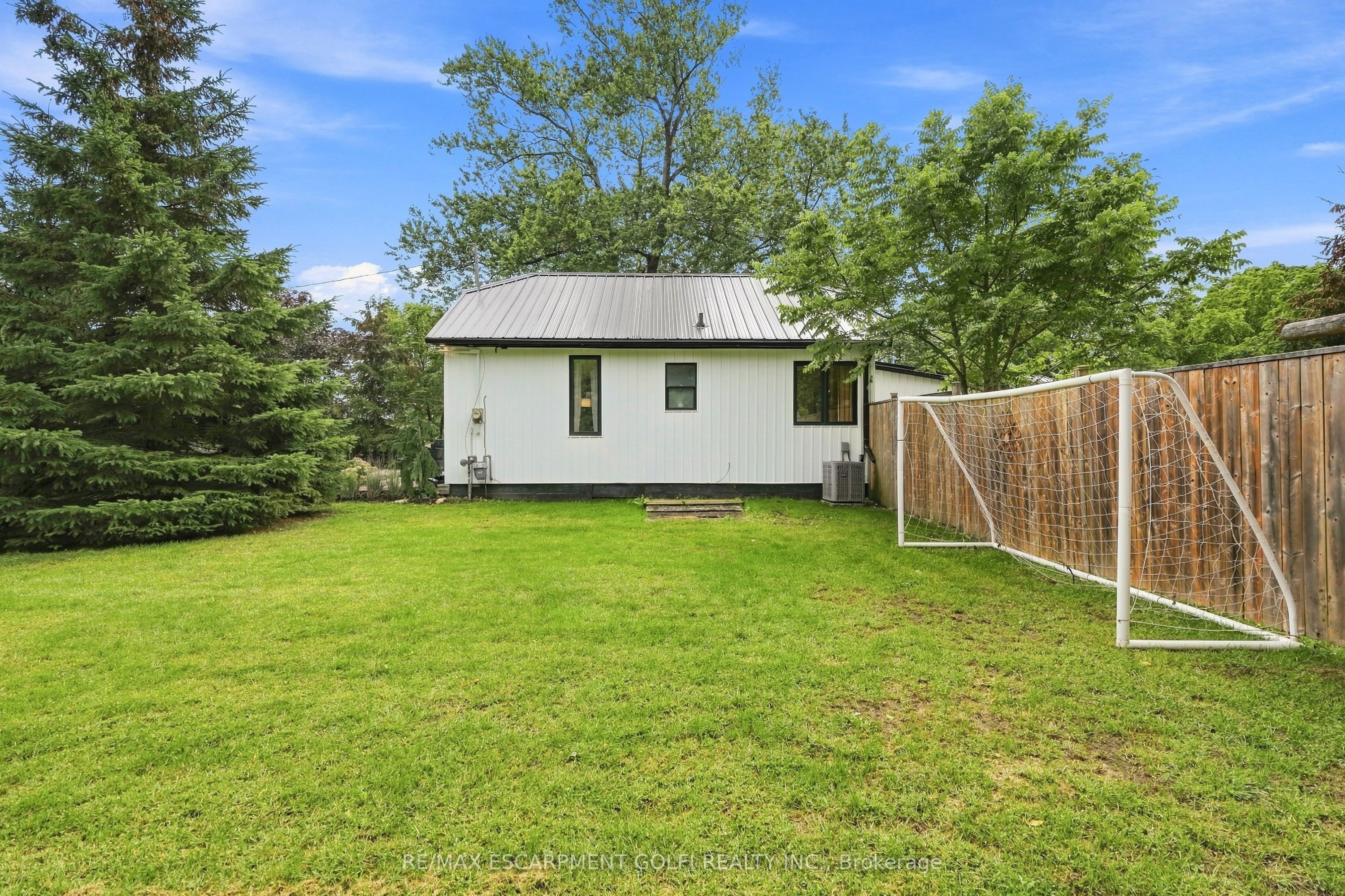 1368 Lorraine Road Property Photo 36