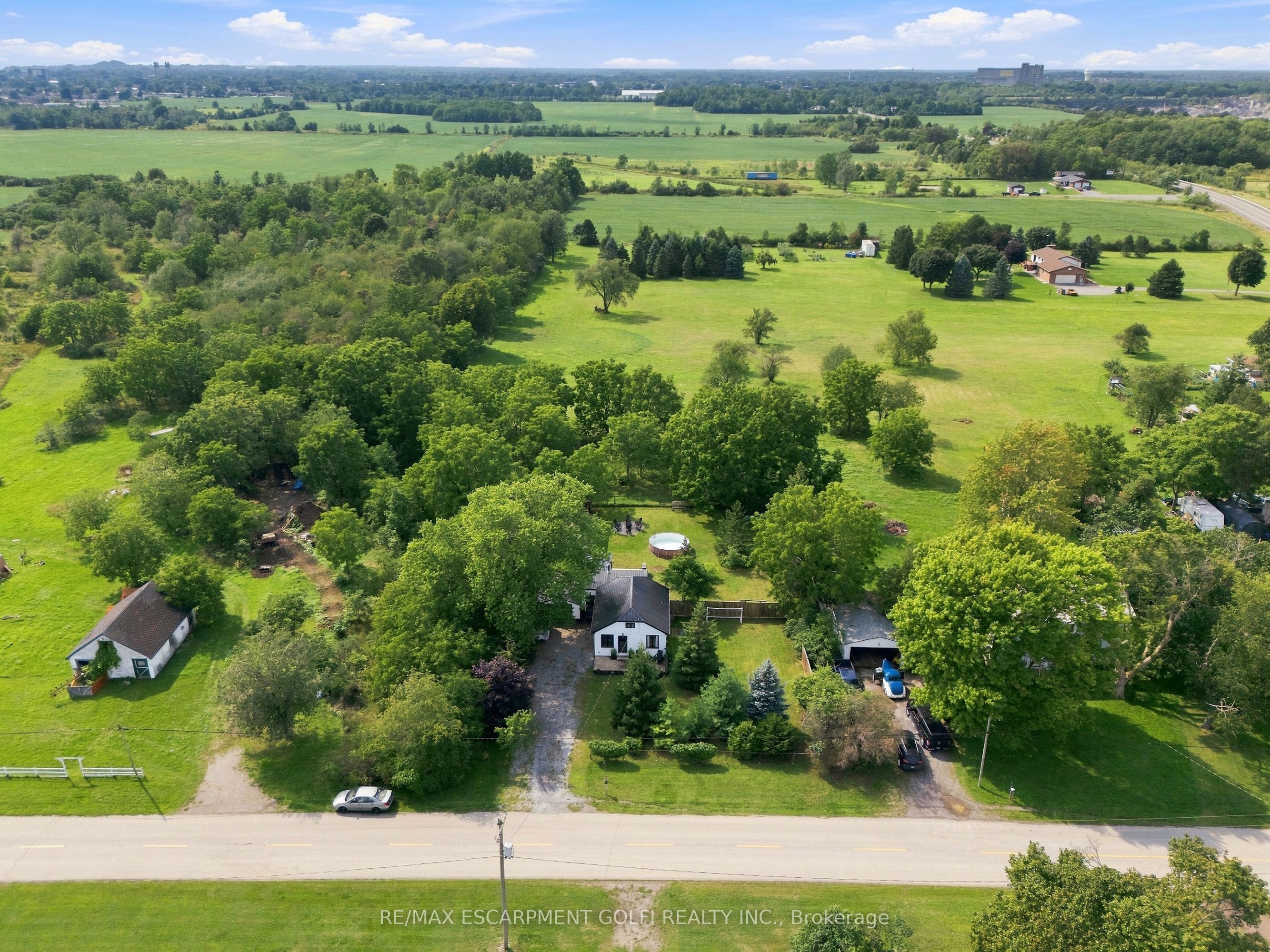 1368 Lorraine Road Property Photo 38