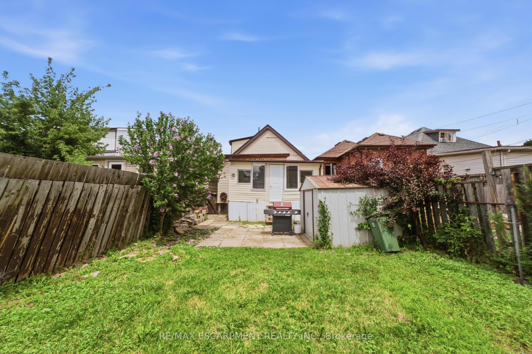 1062 Cannon Street E Property Photo 25