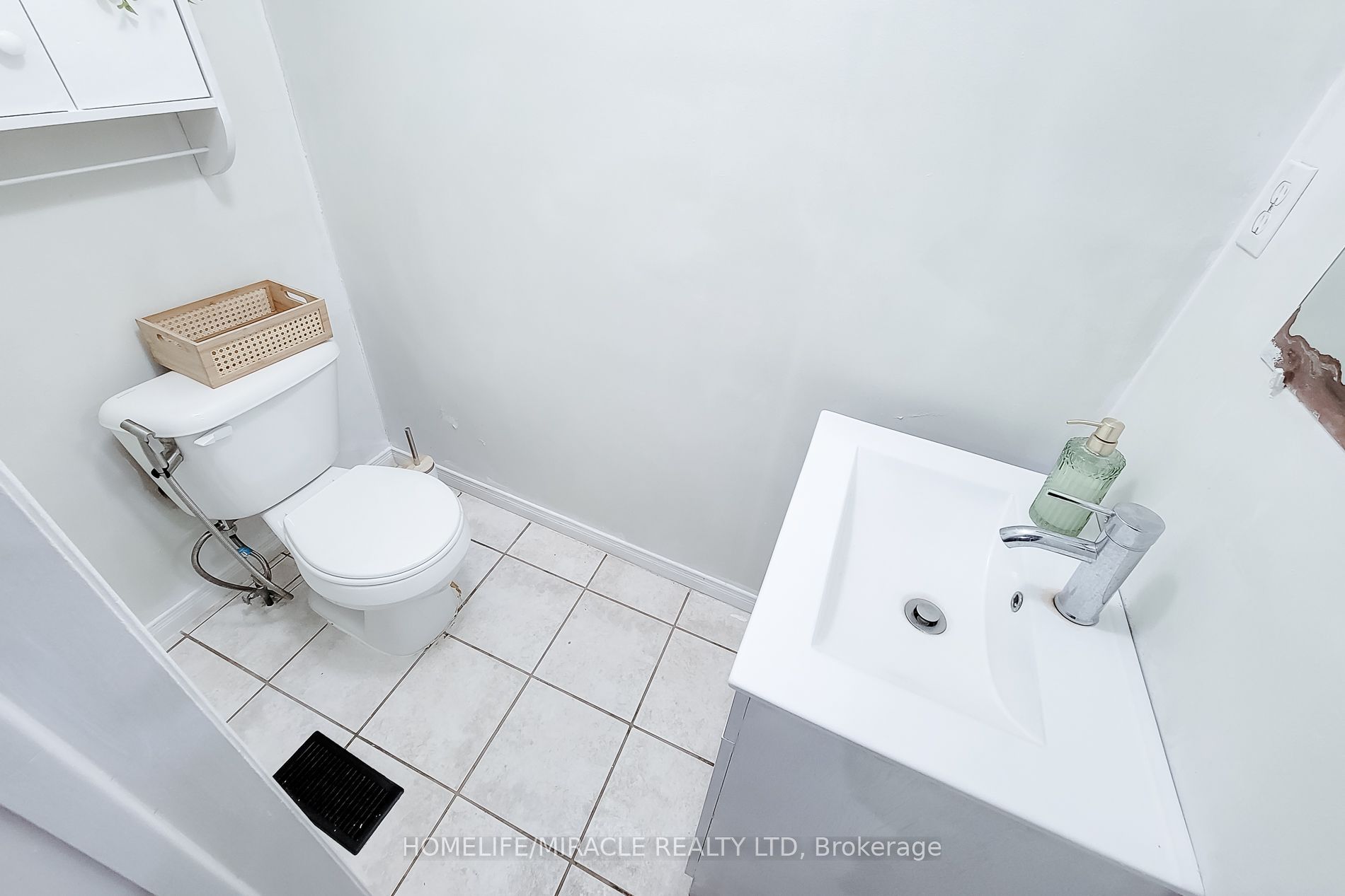 30 Jerome Crescent Property Photo 11
