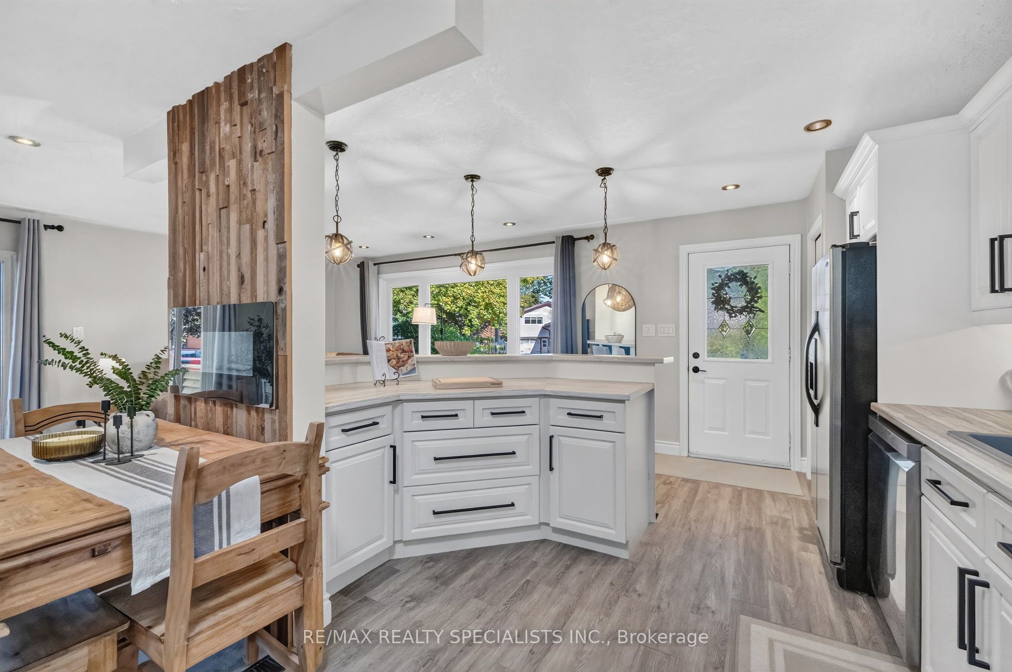 70 Duncairn Avenue Property Photo 11