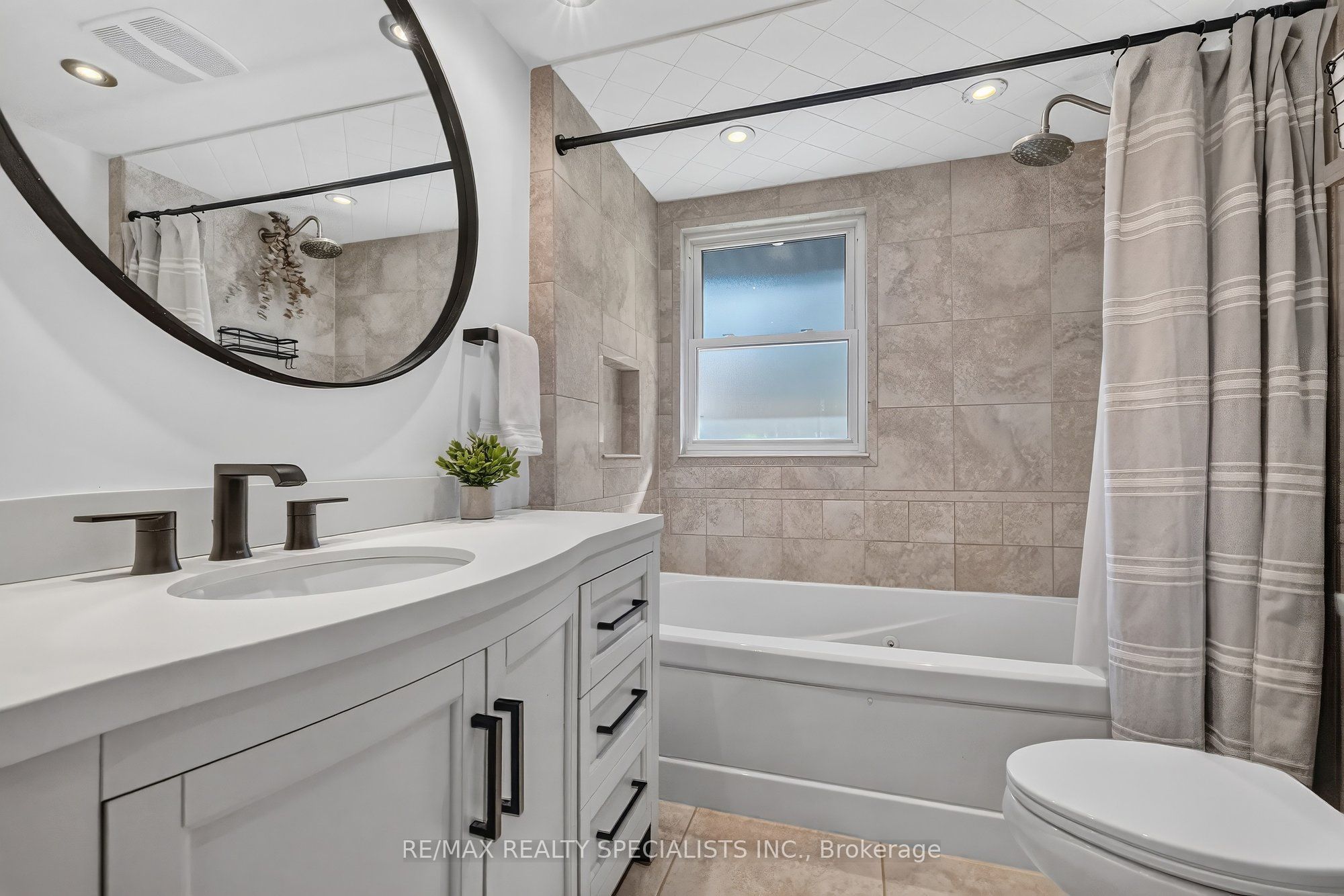 70 Duncairn Avenue Property Photo 30