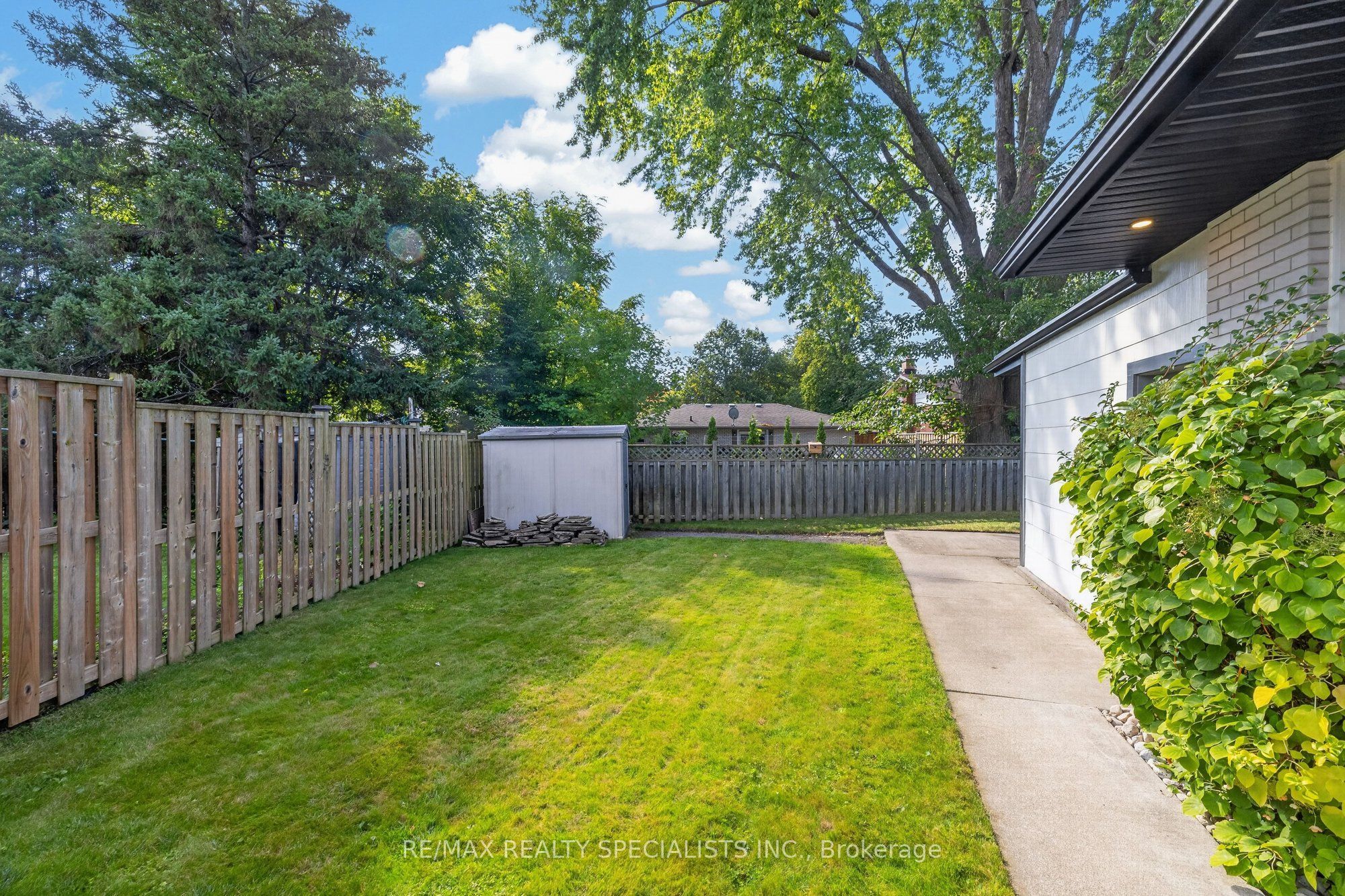 70 Duncairn Avenue Property Photo 36