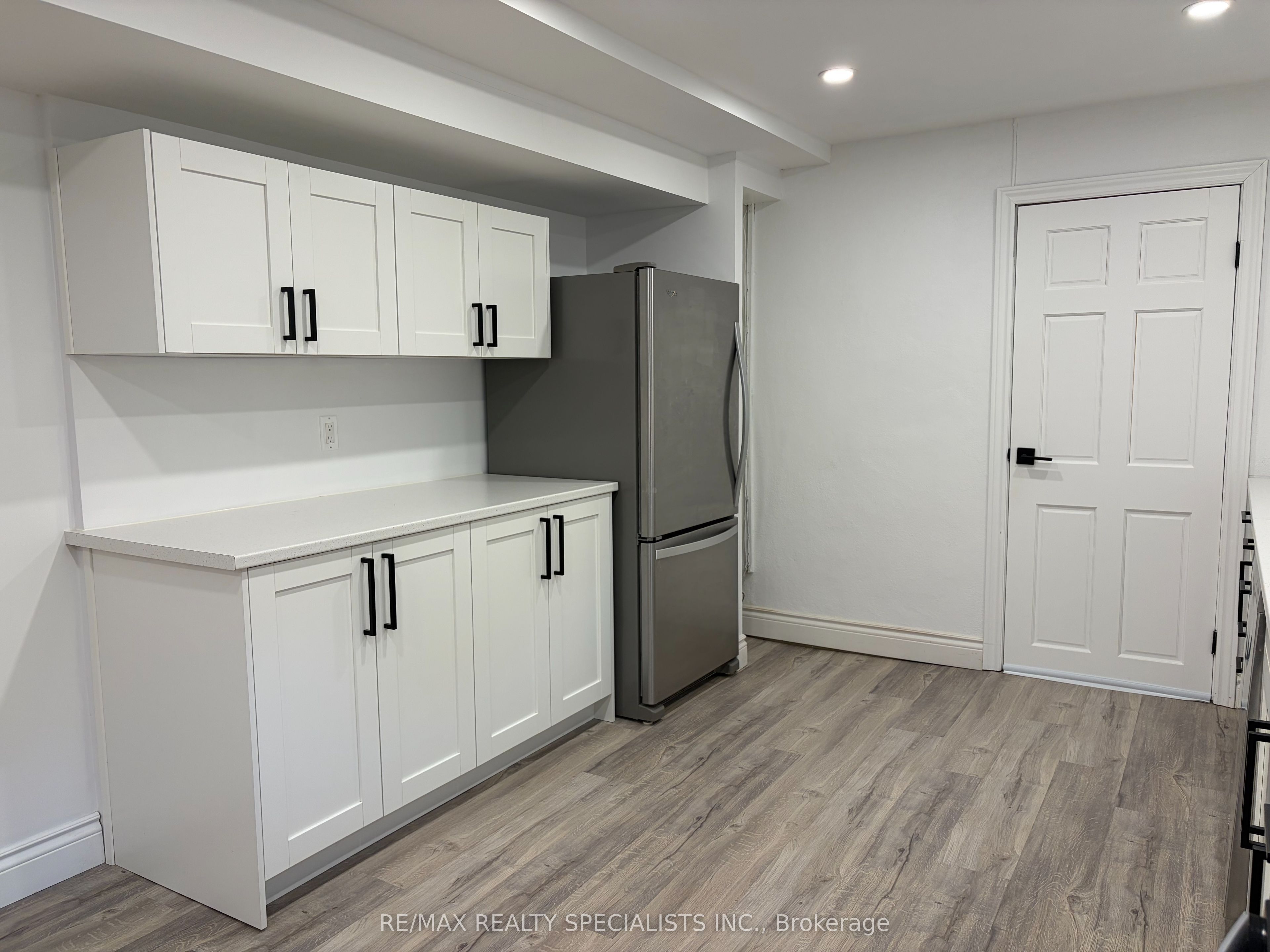 70 Duncairn Avenue Property Photo 40