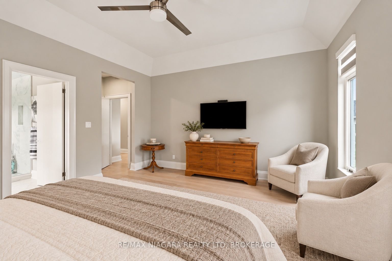2 Fedorkow Lane Property Photo 22