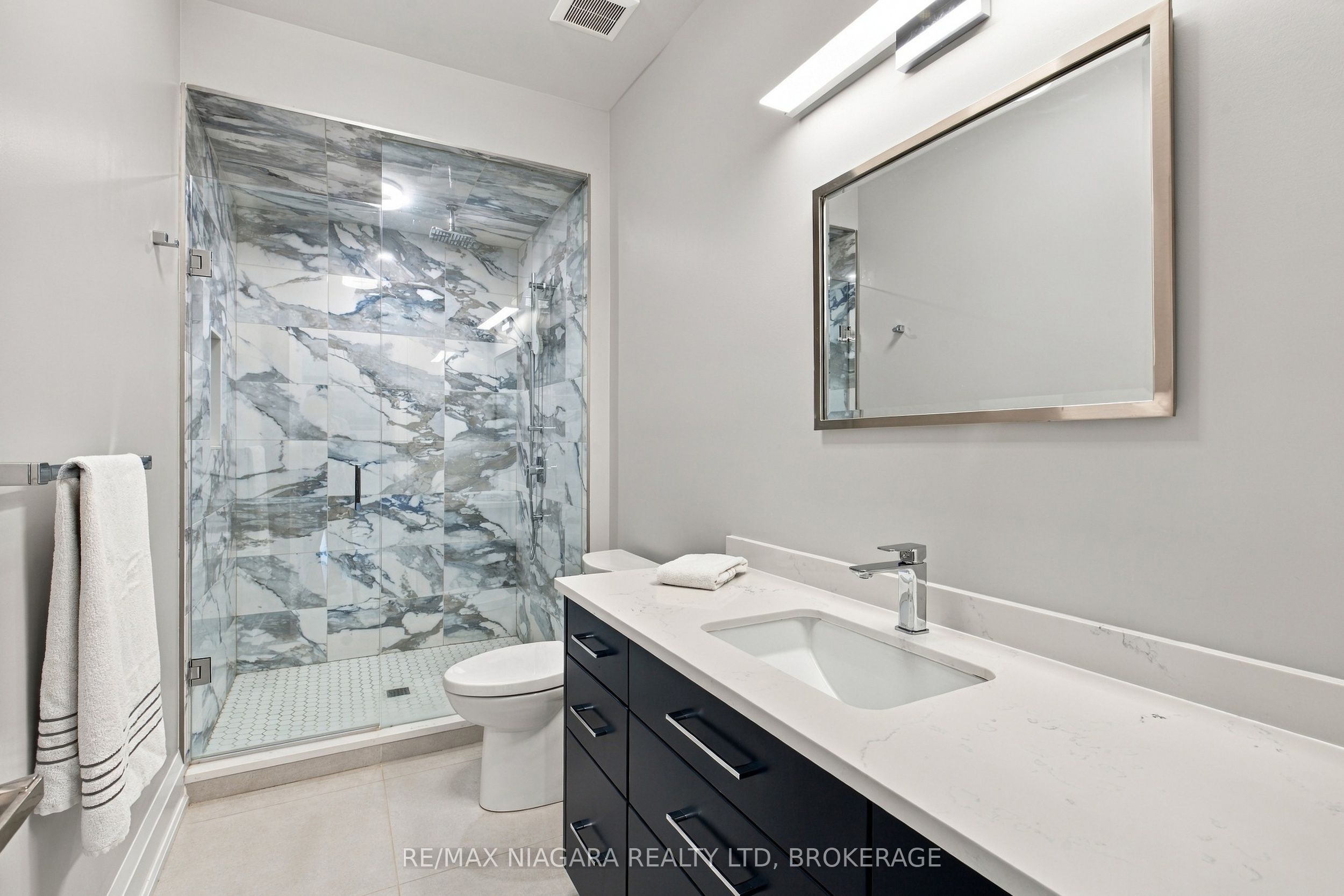 2 Fedorkow Lane Property Photo 24