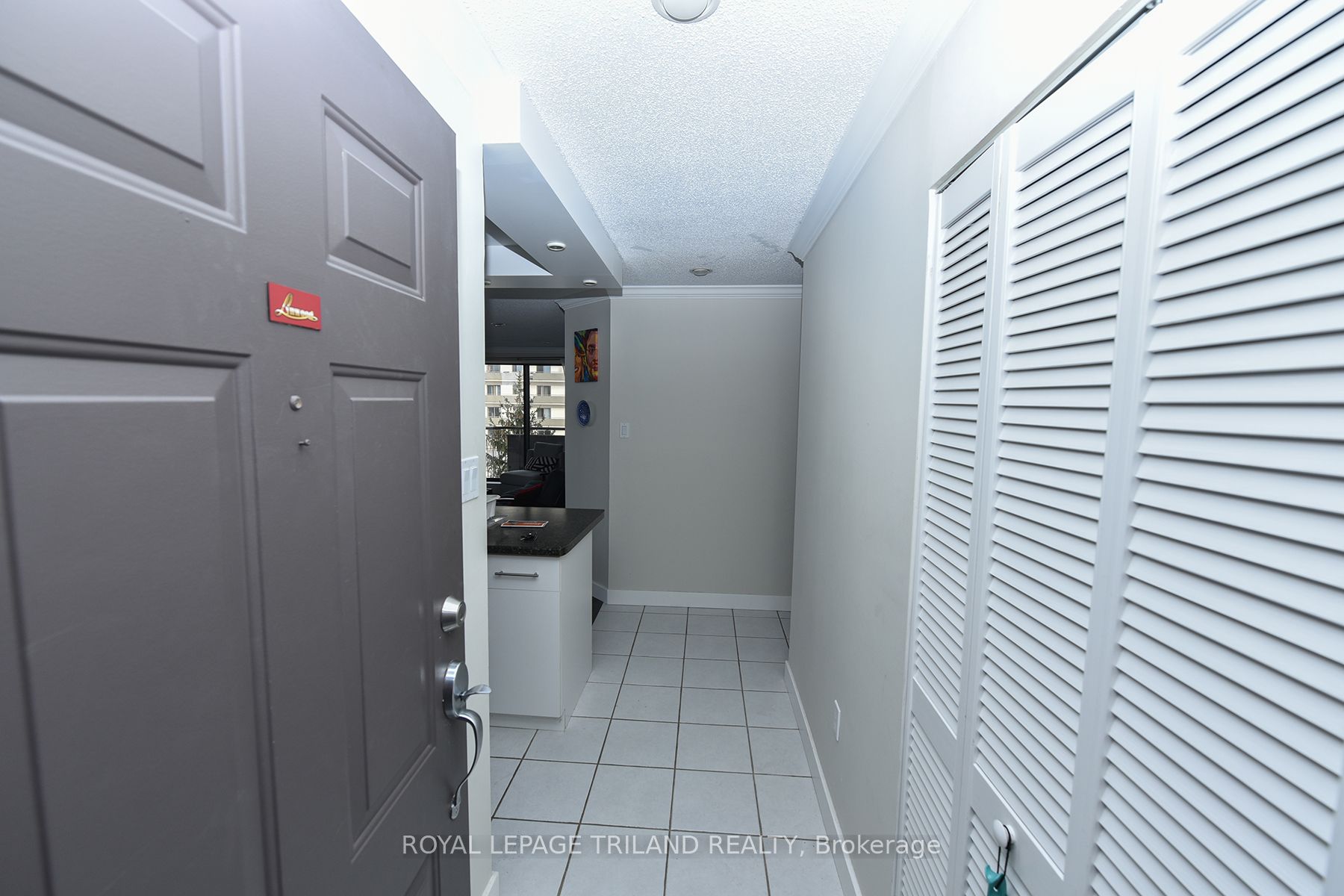 75 Huxley Street 605 Property Photo 3