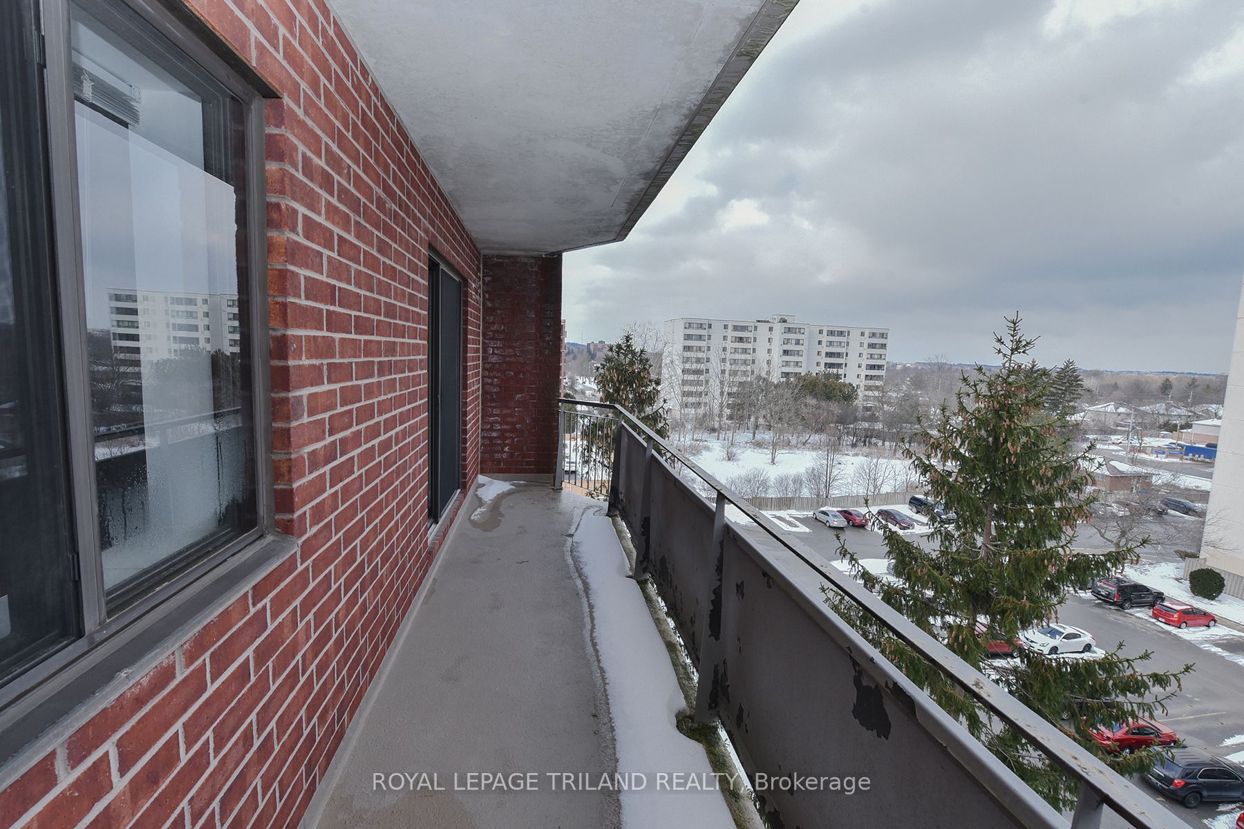 75 Huxley Street 605 Property Photo 14