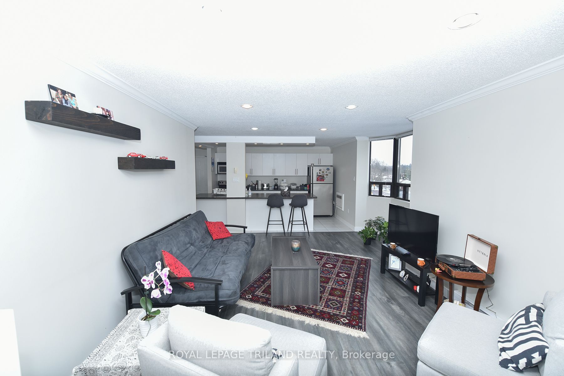 75 Huxley Street 605 Property Photo 17