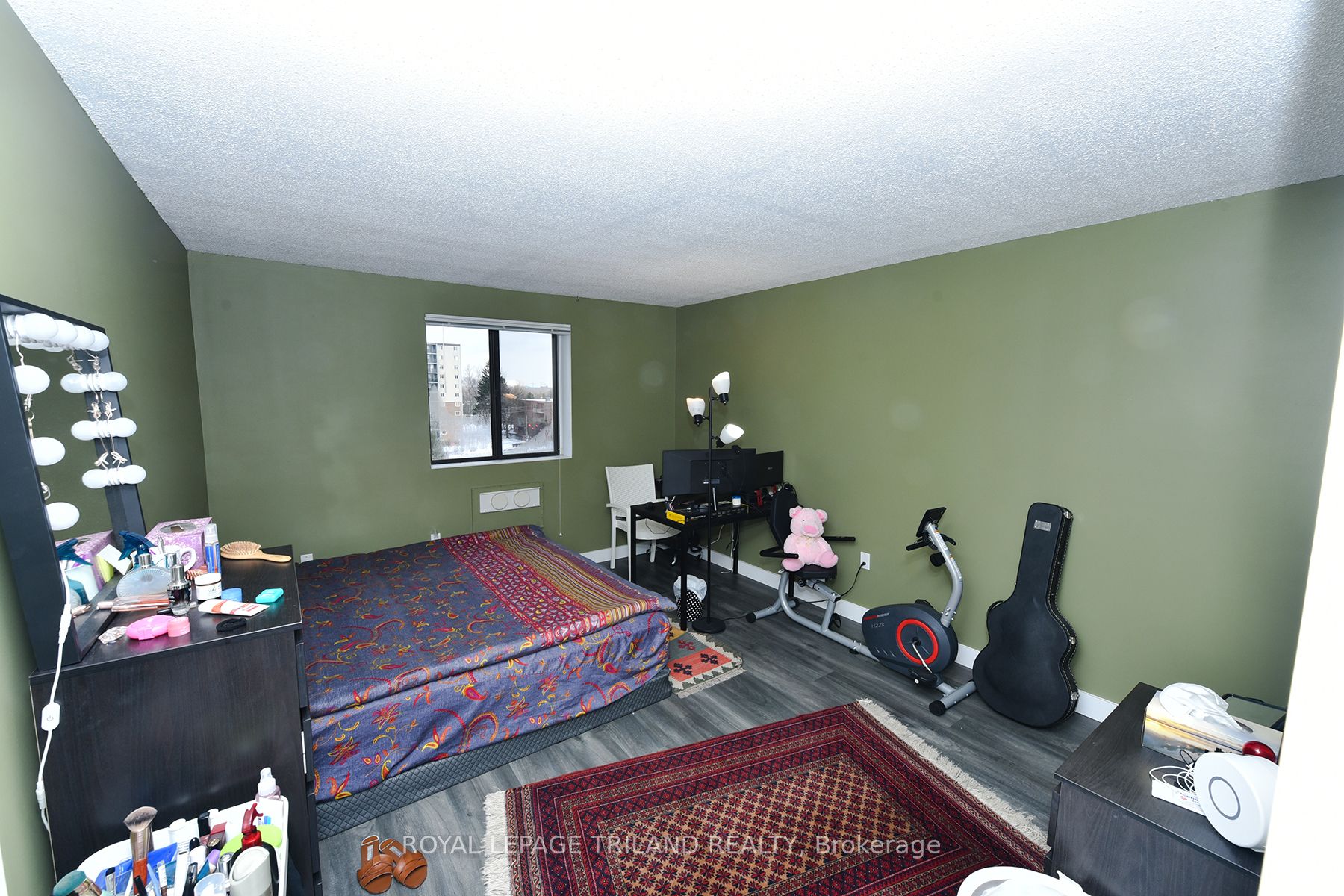 75 Huxley Street 605 Property Photo 21