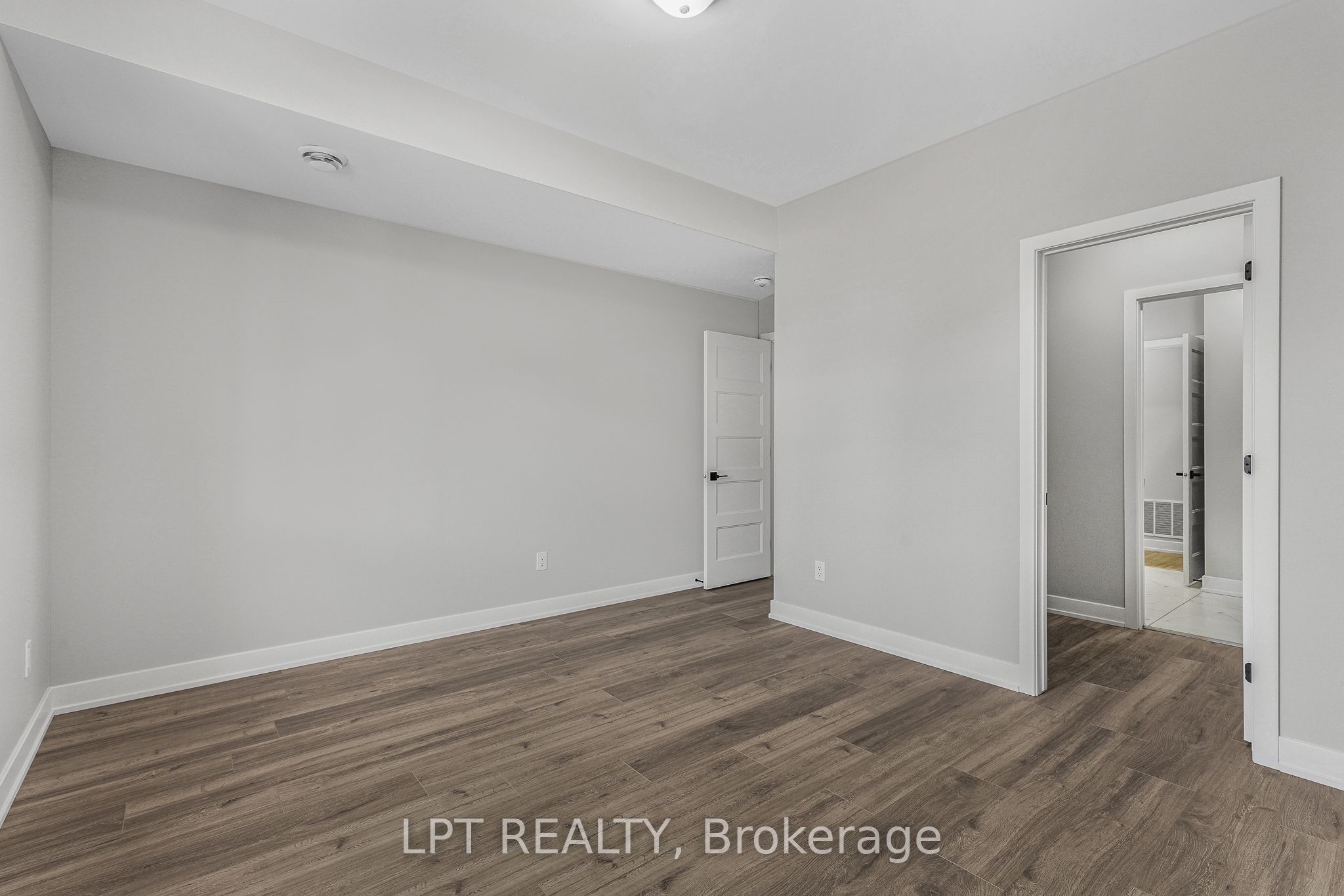 960 Katia Street Property Photo 15