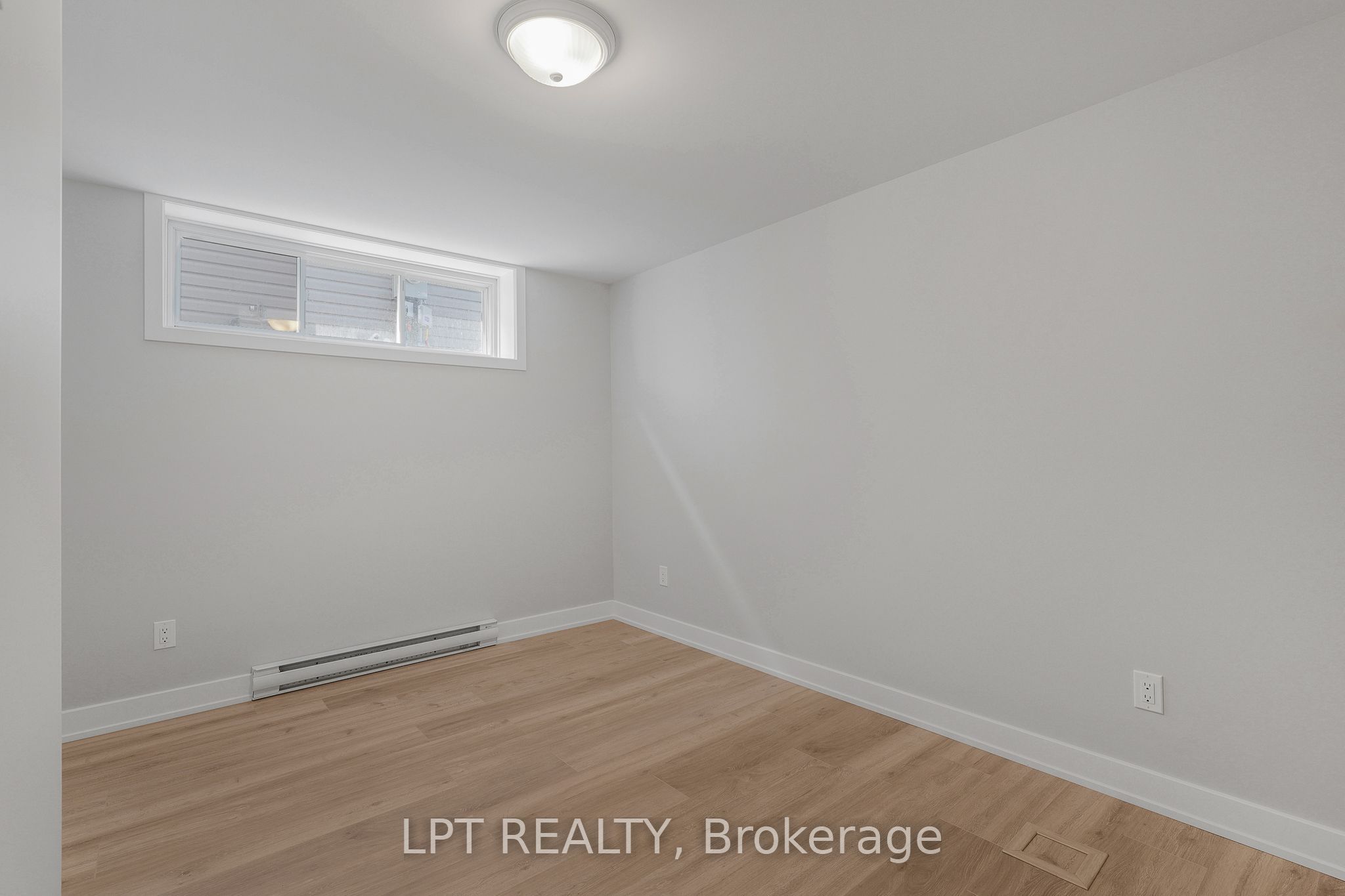 960 Katia Street Property Photo 22