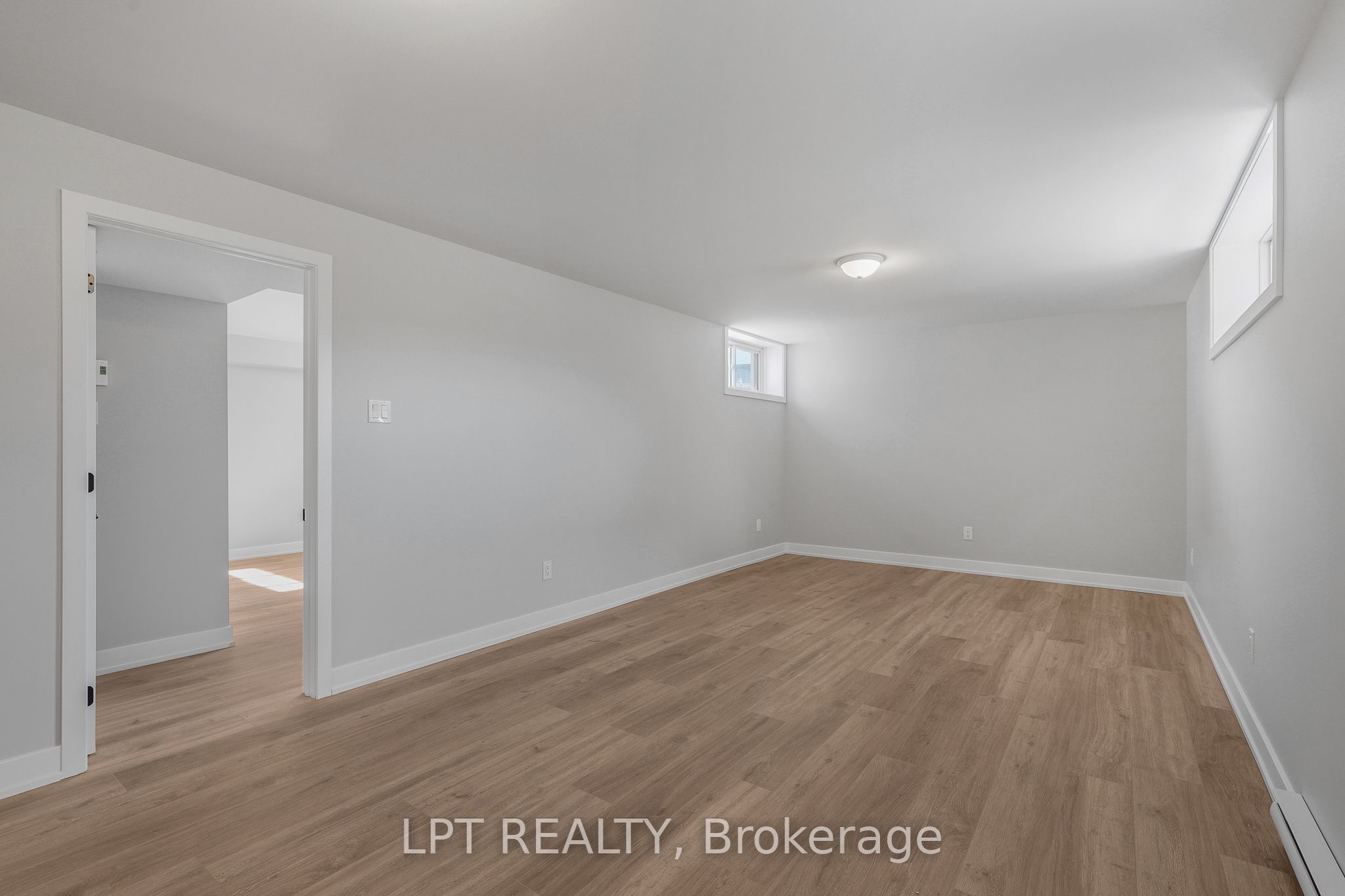 960 Katia Street Property Photo 29