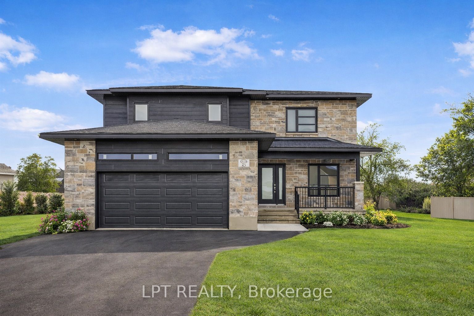63 Chateauguay Street Property Photo 1