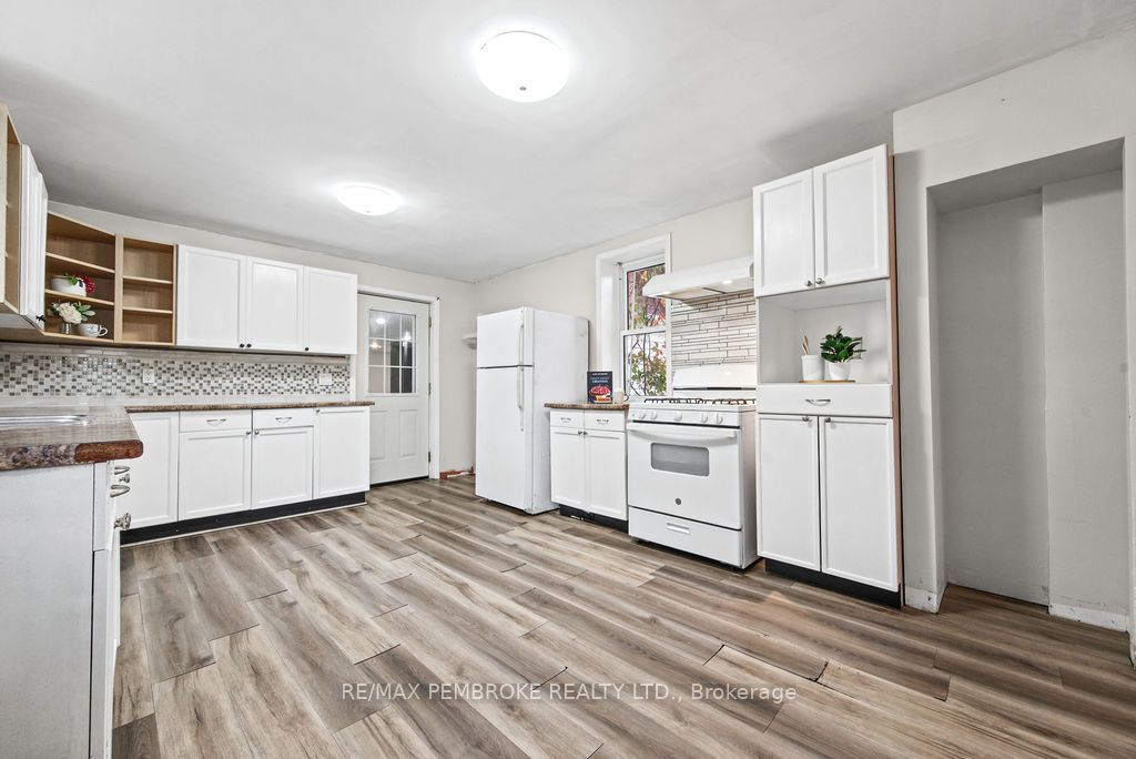 459 Somerset Street Property Photo 20