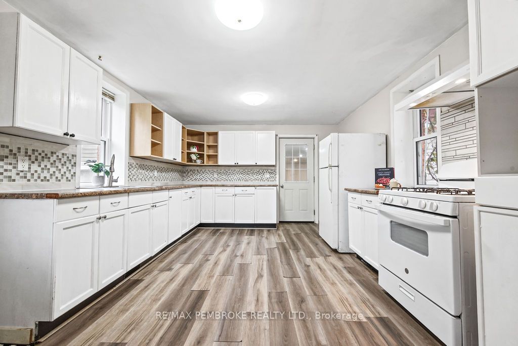 459 Somerset Street Property Photo 21