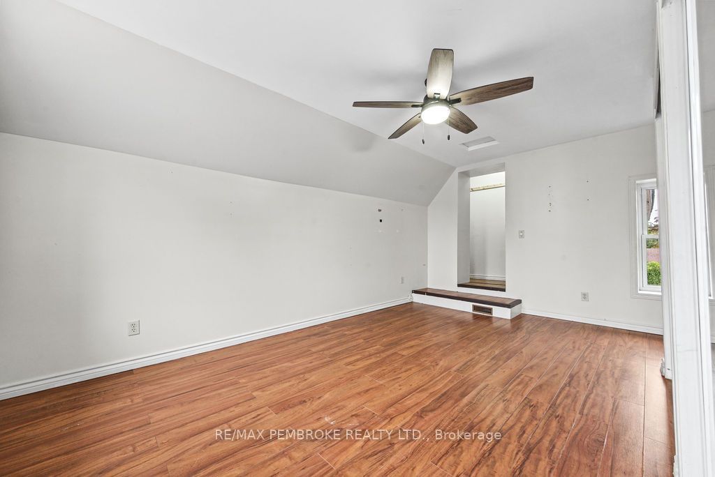 459 Somerset Street Property Photo 24