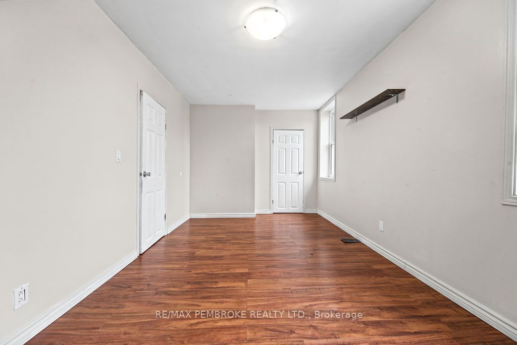 459 Somerset Street Property Photo 28