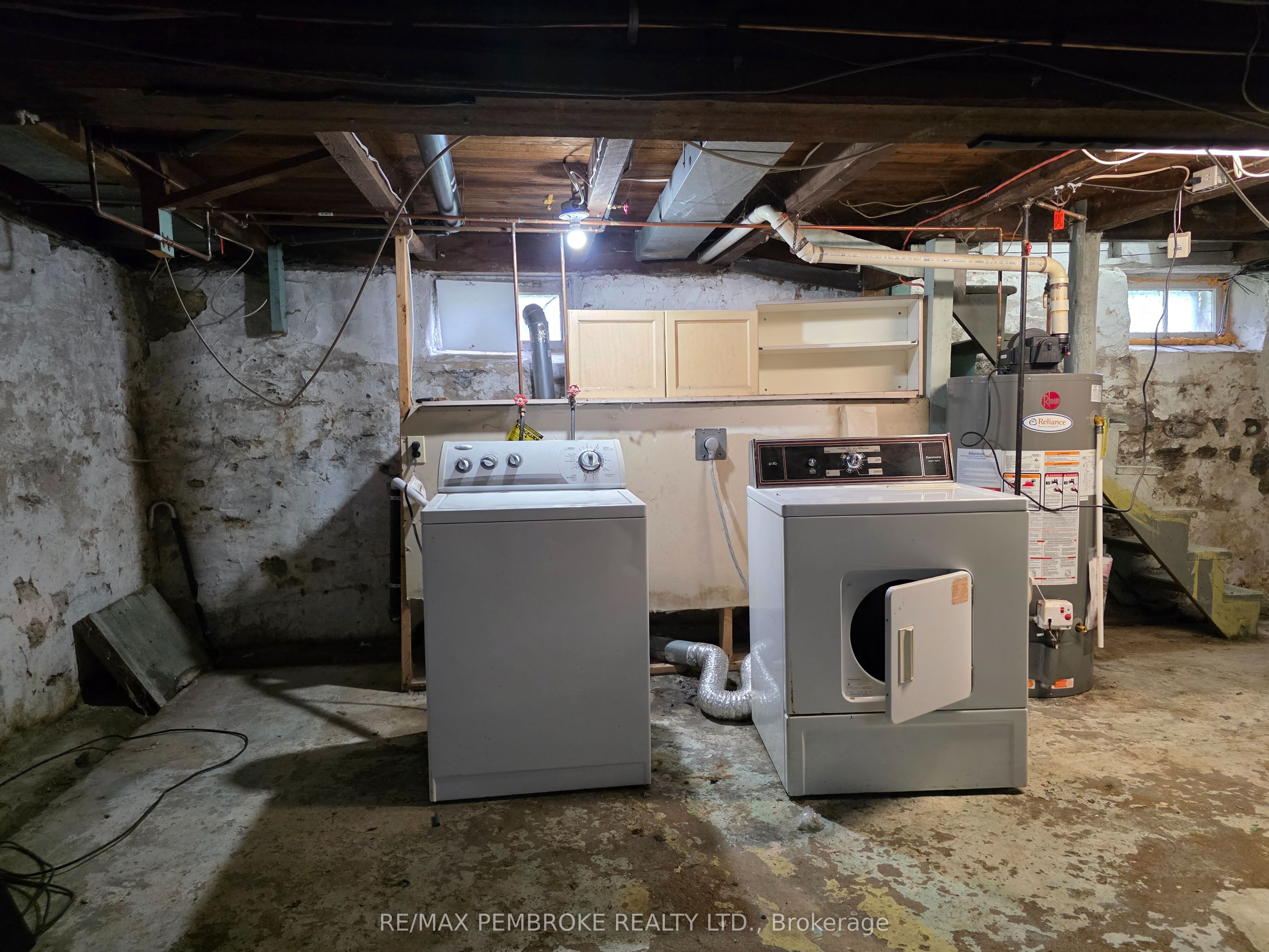 459 Somerset Street Property Photo 39