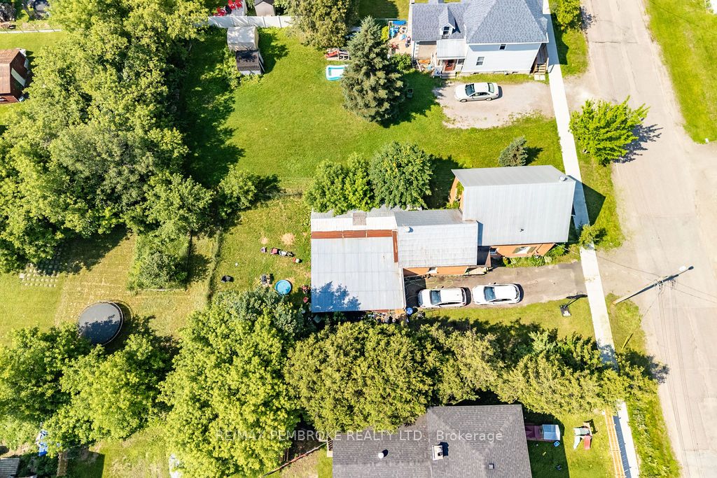 459 Somerset Street Property Photo 44