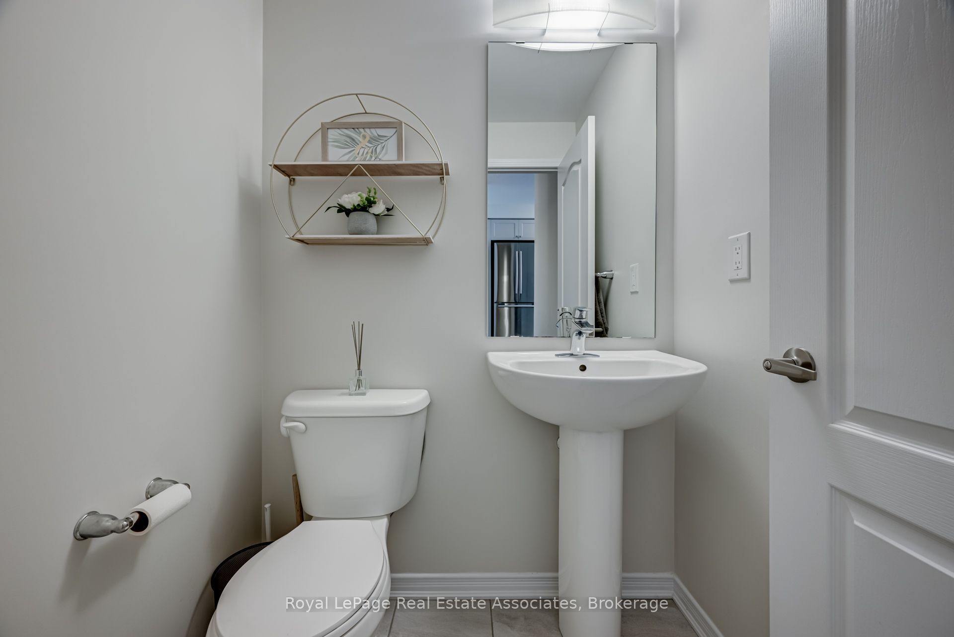 170 Maclachlan Avenue Property Photo 9