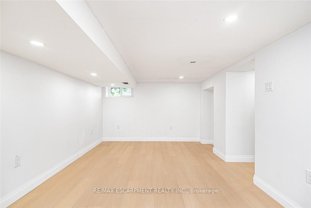 203 Brock Street Property Photo 23