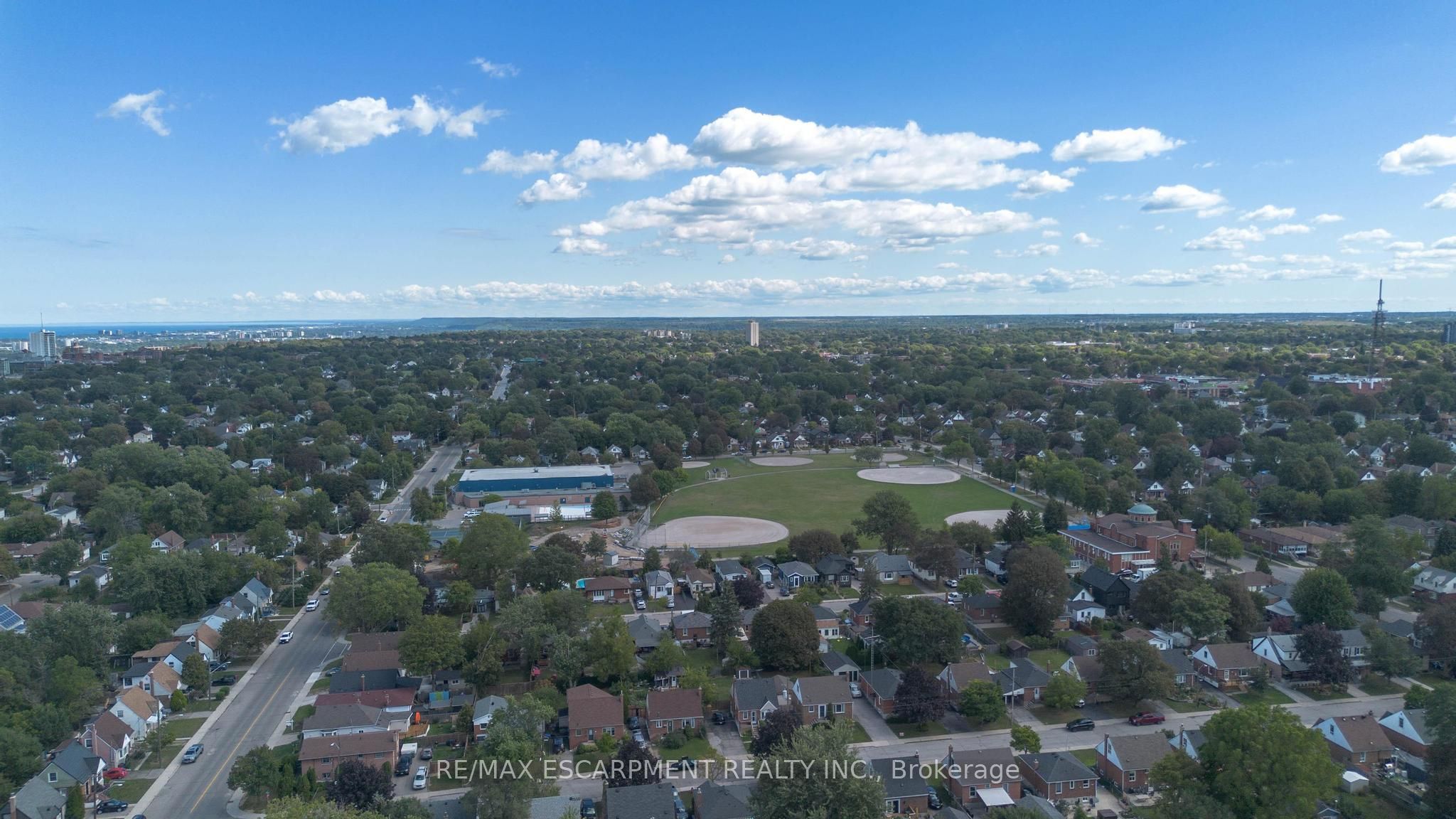 269 Queensdale Avenue E Property Photo 49