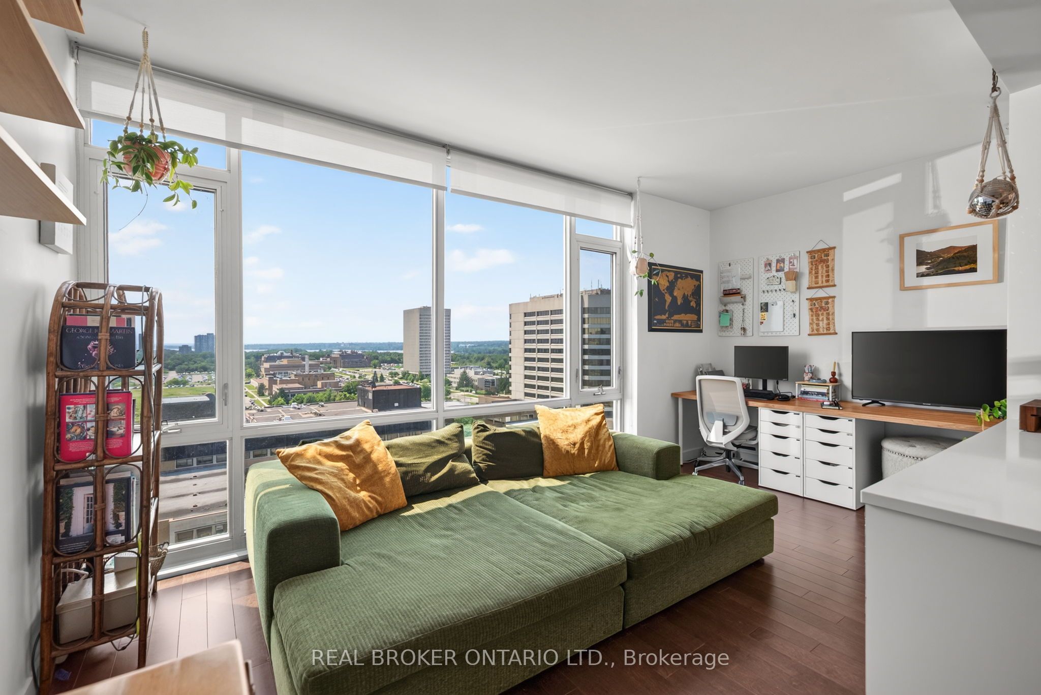 201 Parkdale Avenue 1506 Property Photo 3