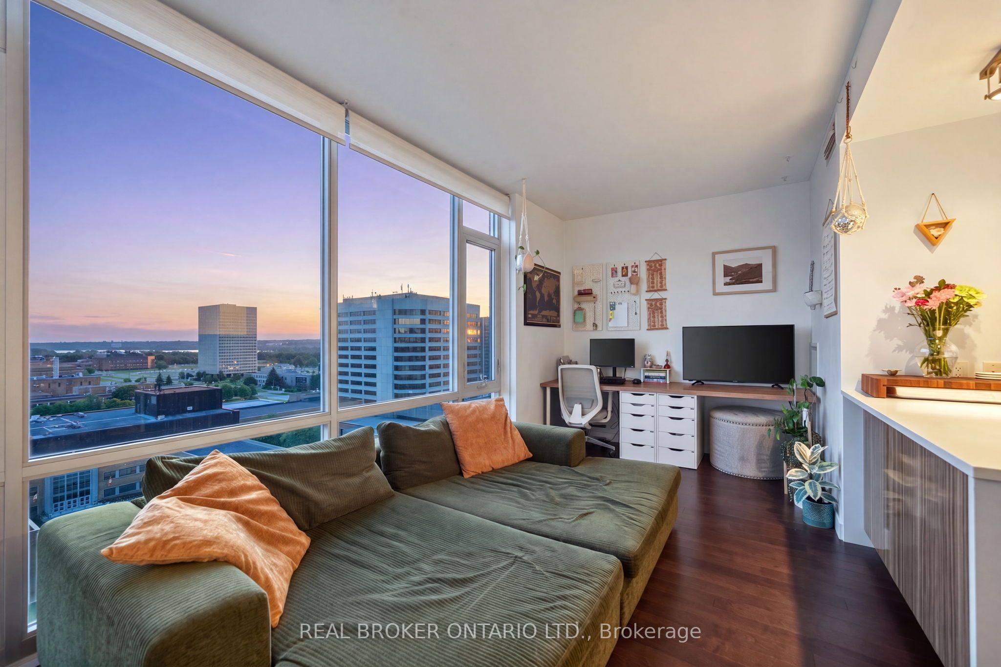 201 Parkdale Avenue 1506 Property Photo 13