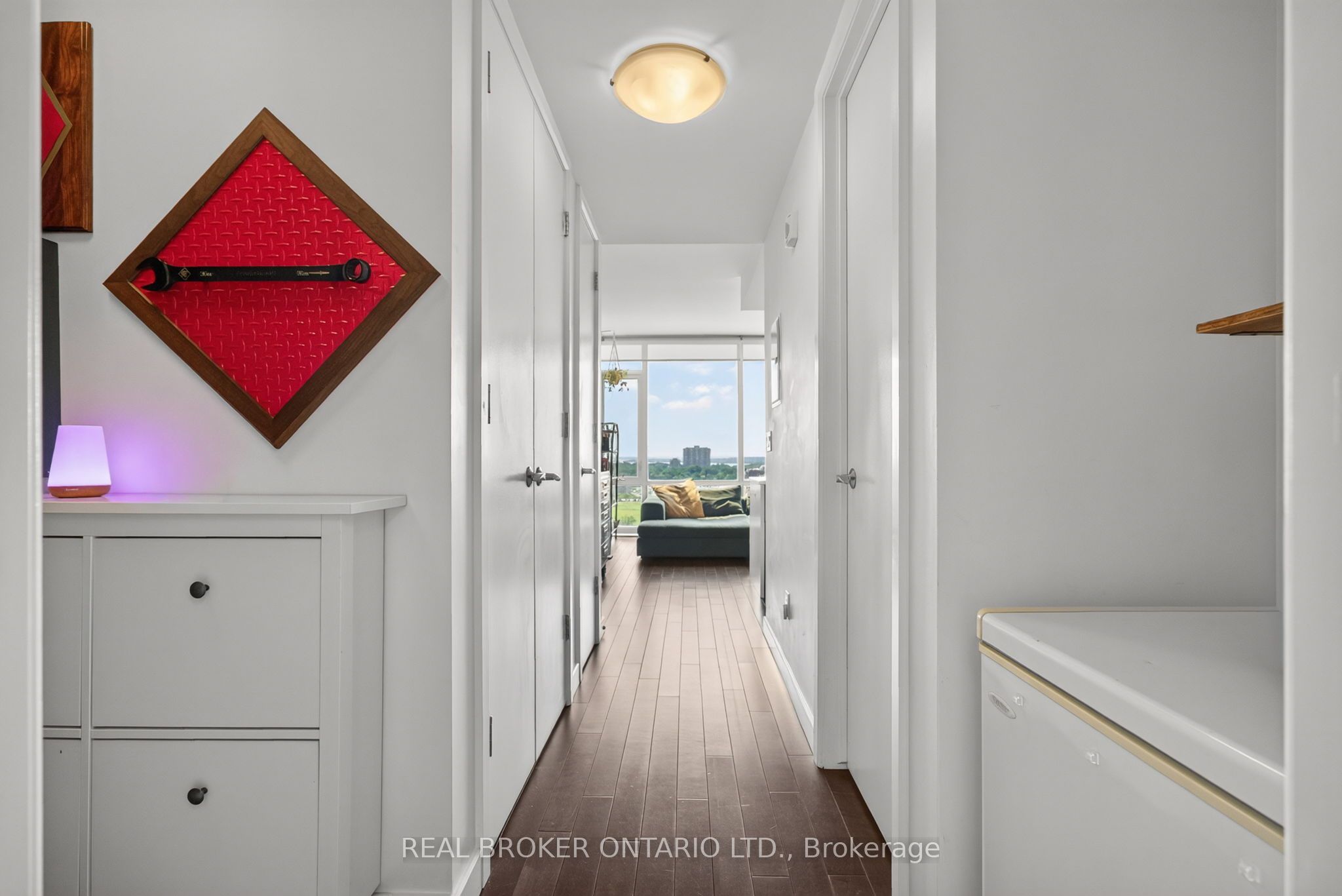 201 Parkdale Avenue 1506 Property Photo 16