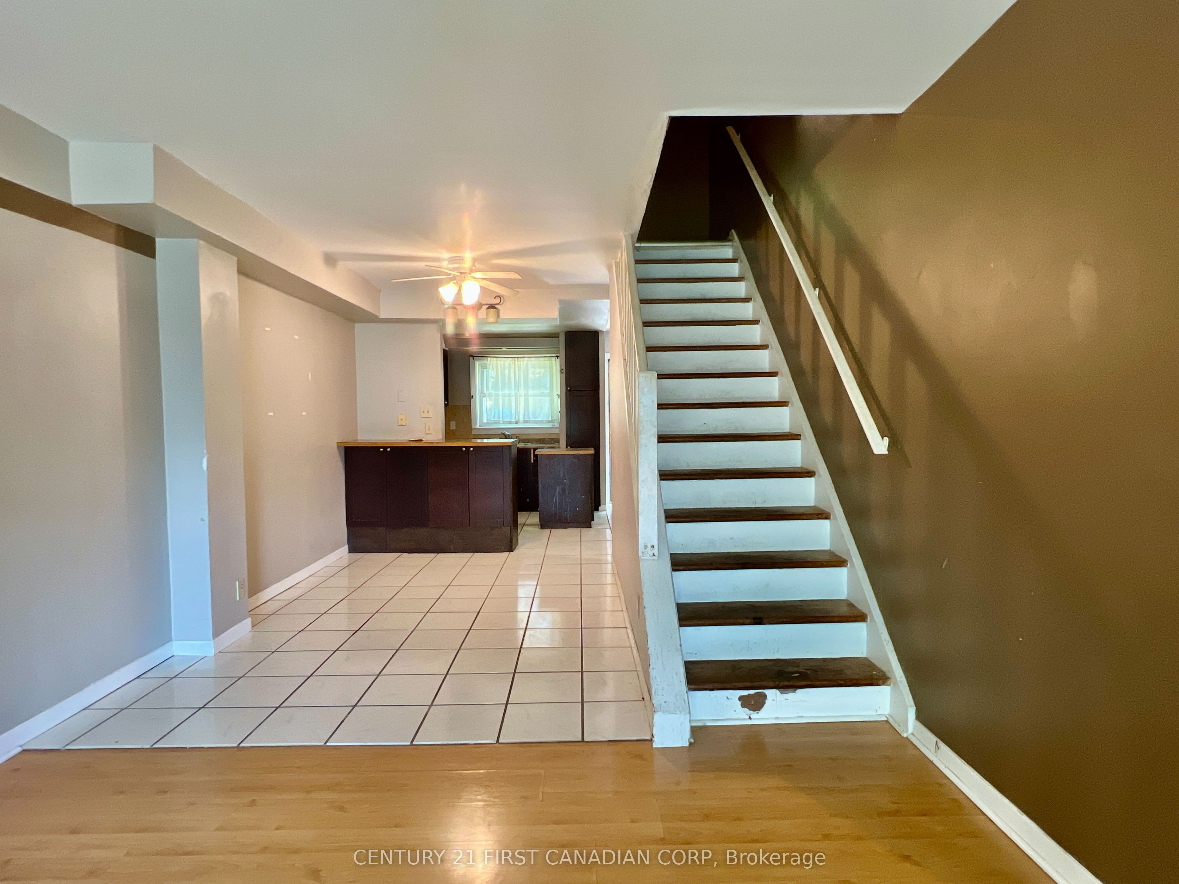 40 Arbour Glen Crescent Property Photo 3