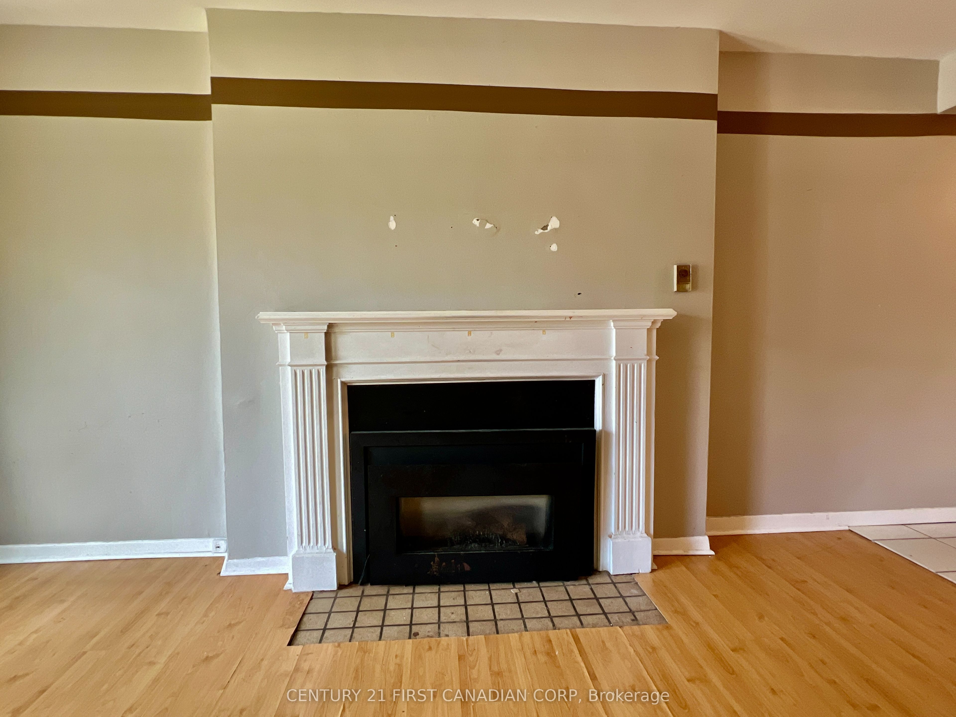 40 Arbour Glen Crescent Property Photo 5