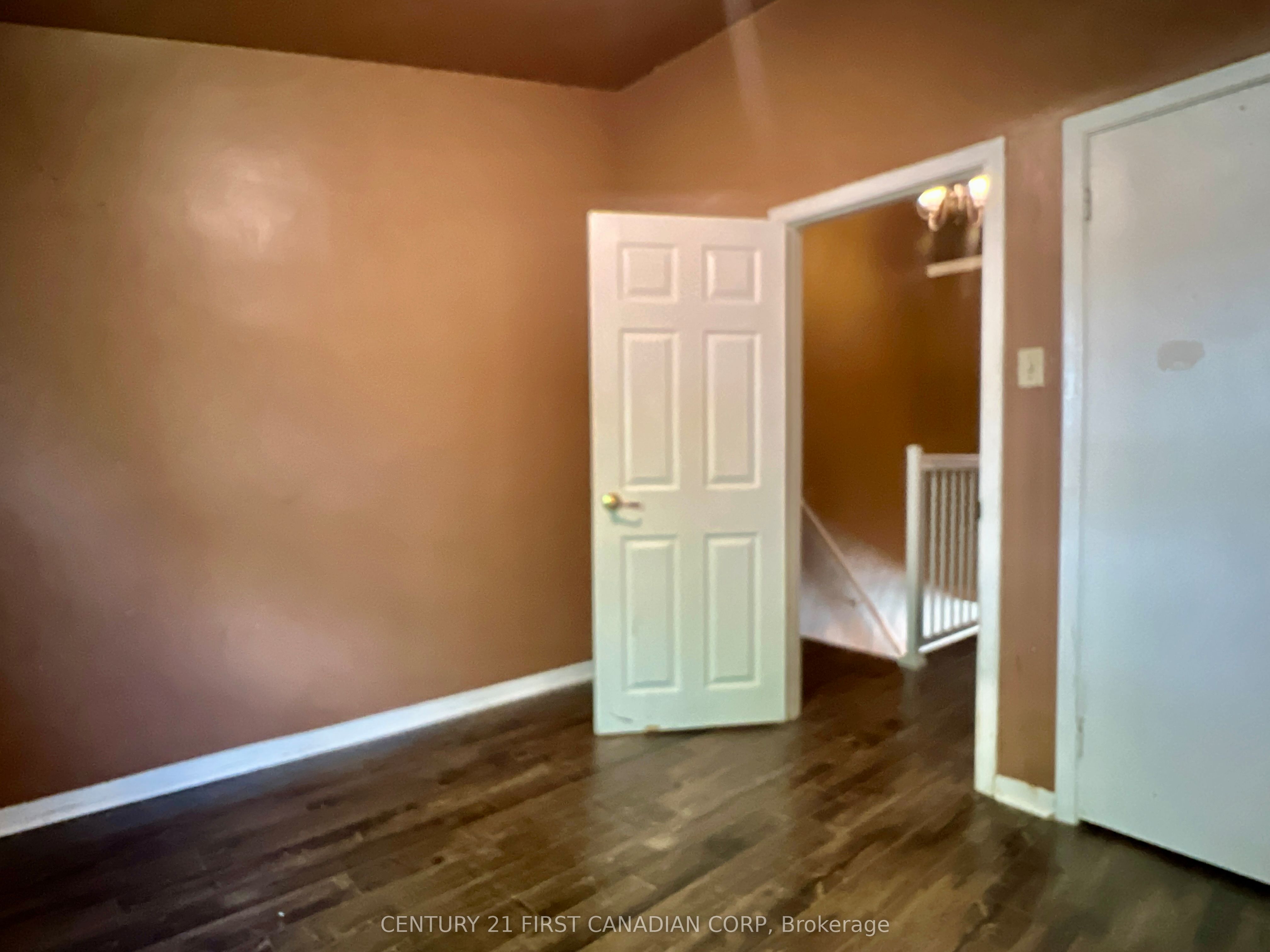 40 Arbour Glen Crescent Property Photo 8