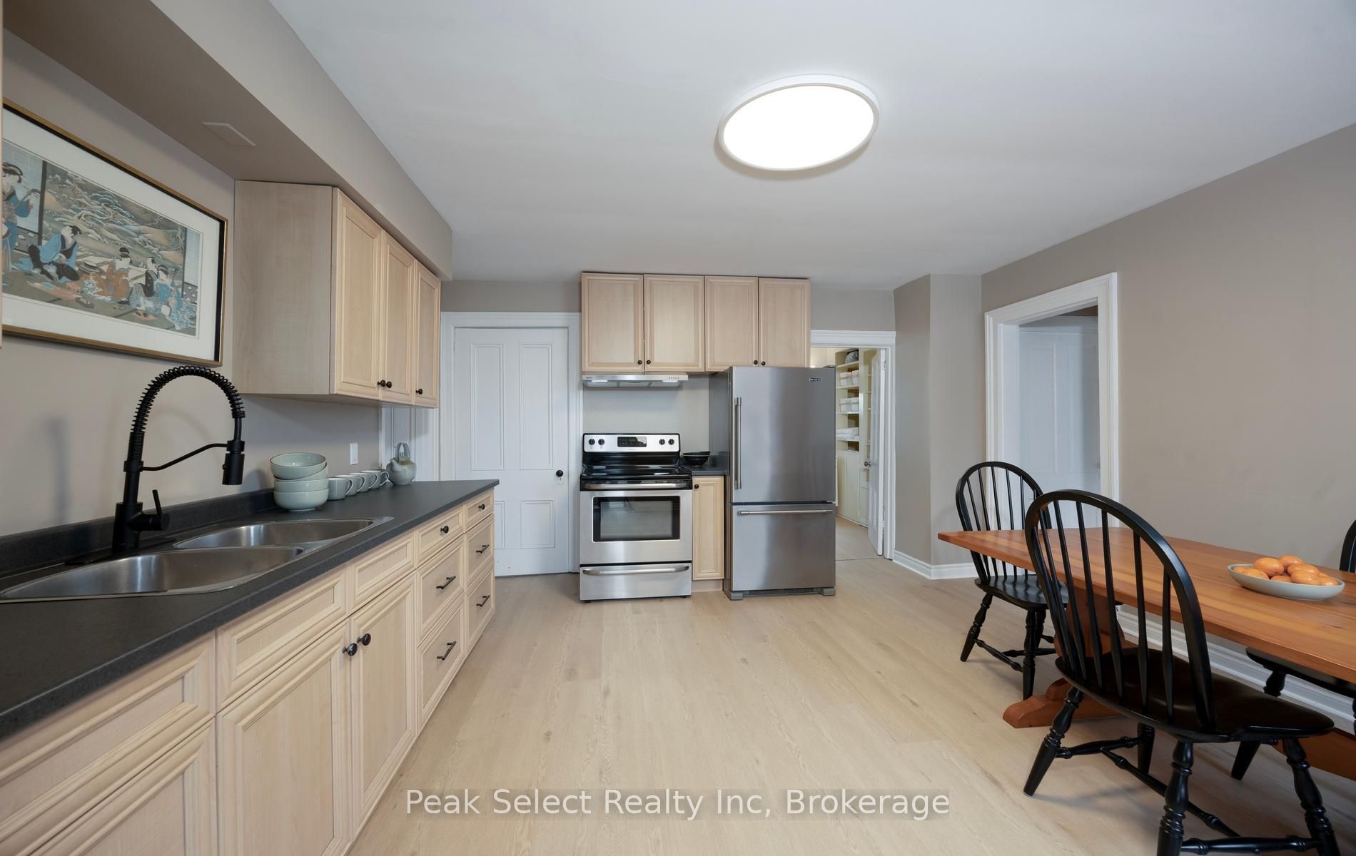 103 Park Street Property Photo 10