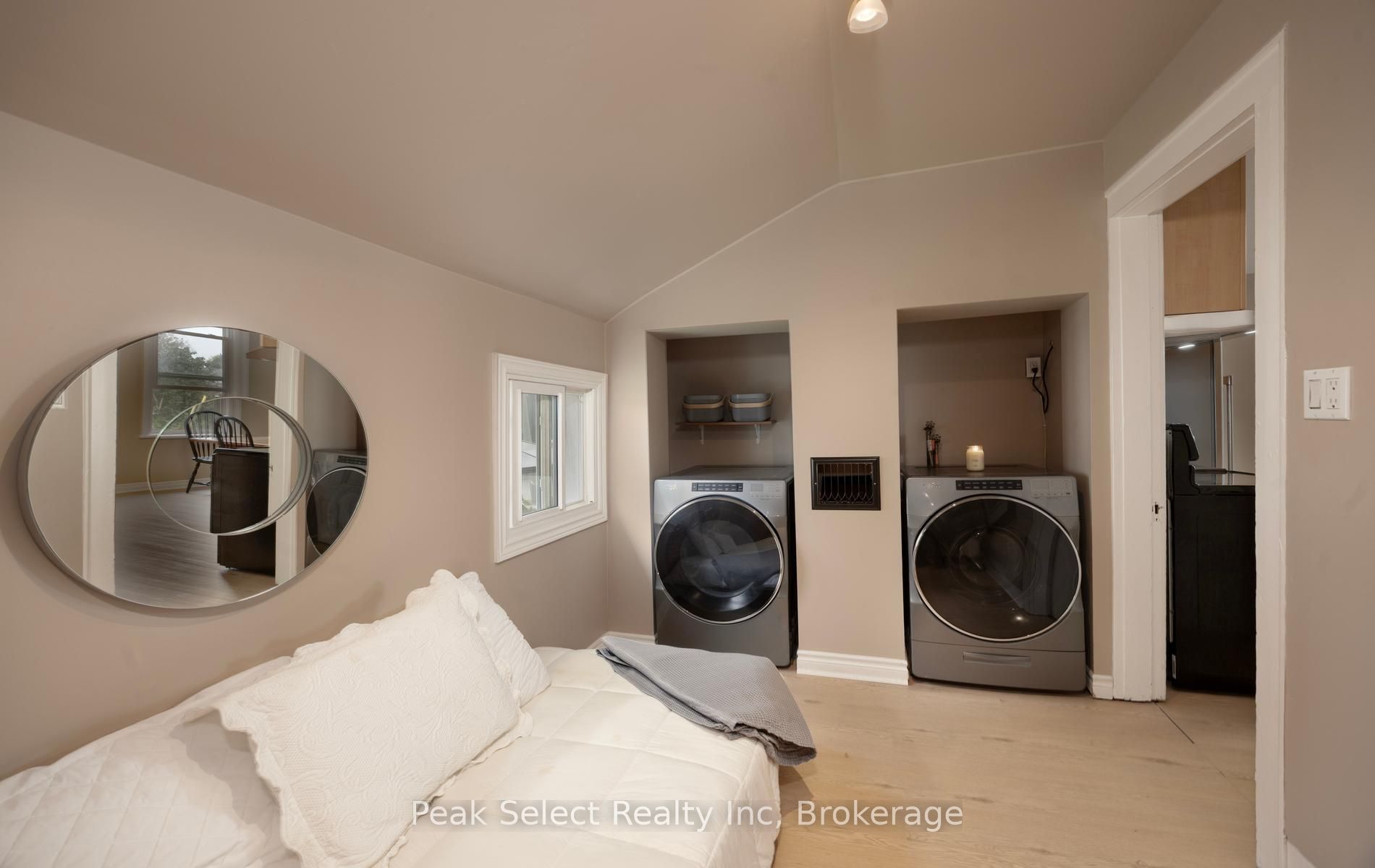 103 Park Street Property Photo 25