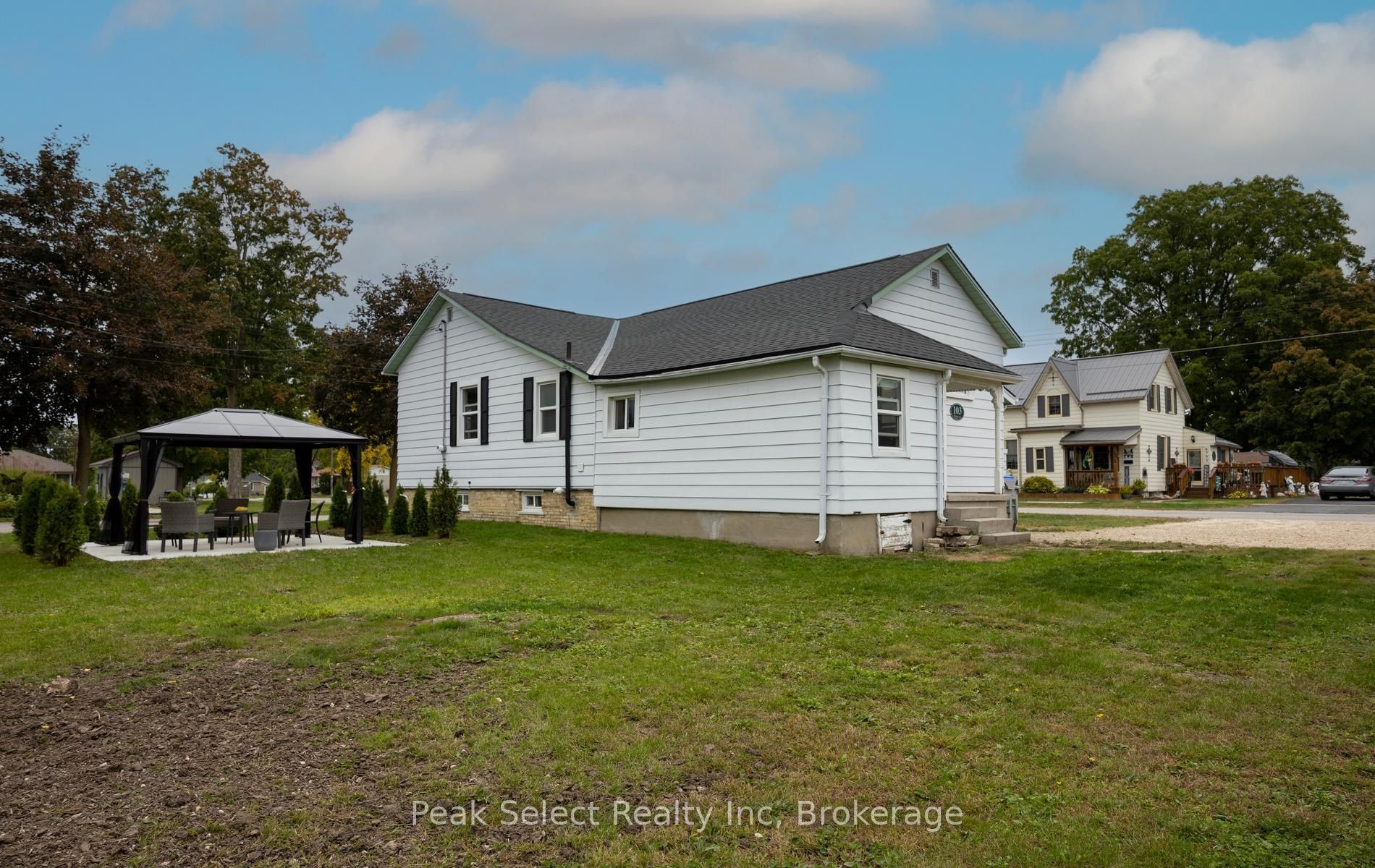 103 Park Street Property Photo 32