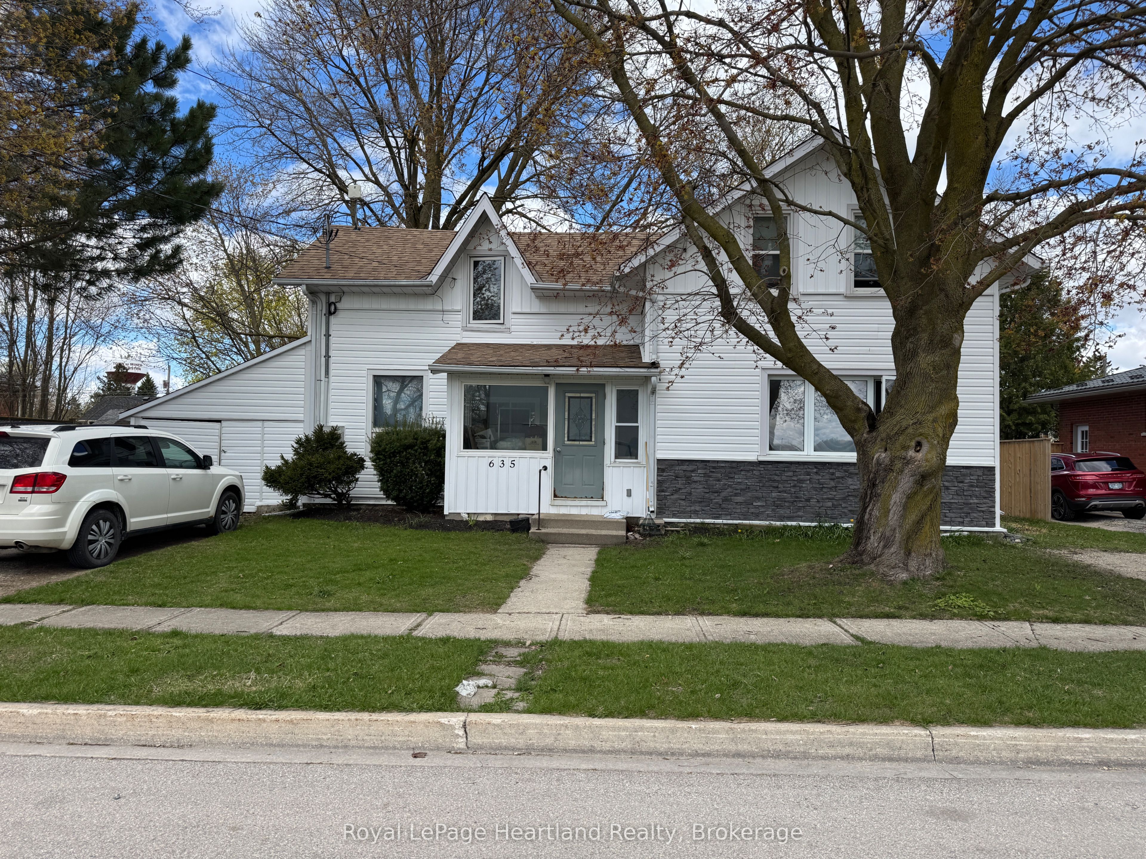 635 Yonge Street Property Photo 1