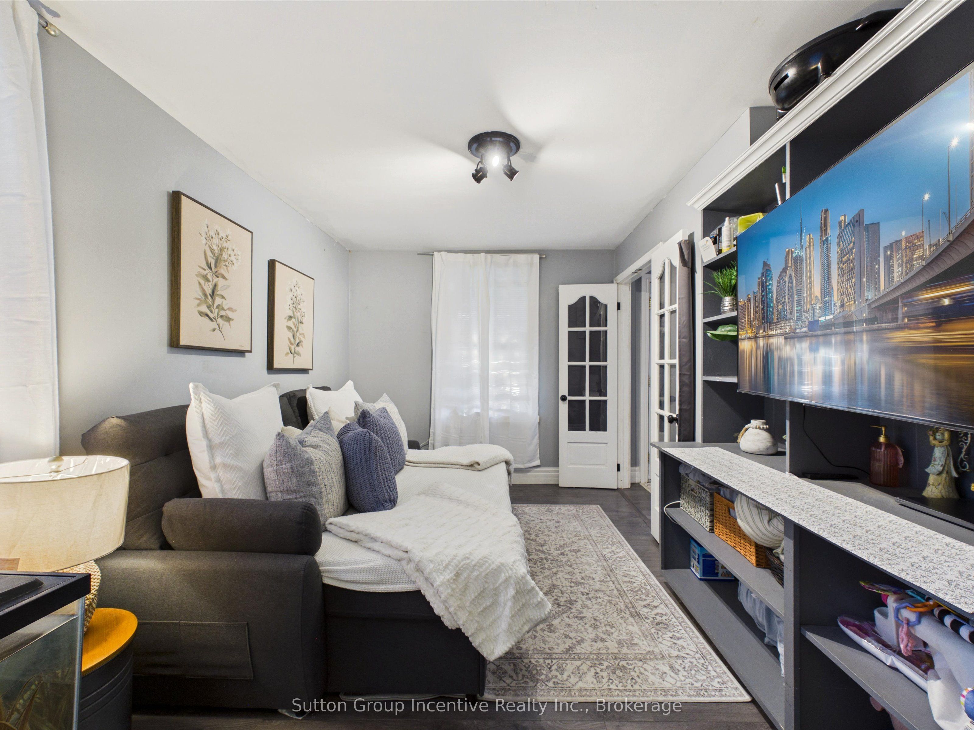57 Woodward Street Property Photo 6