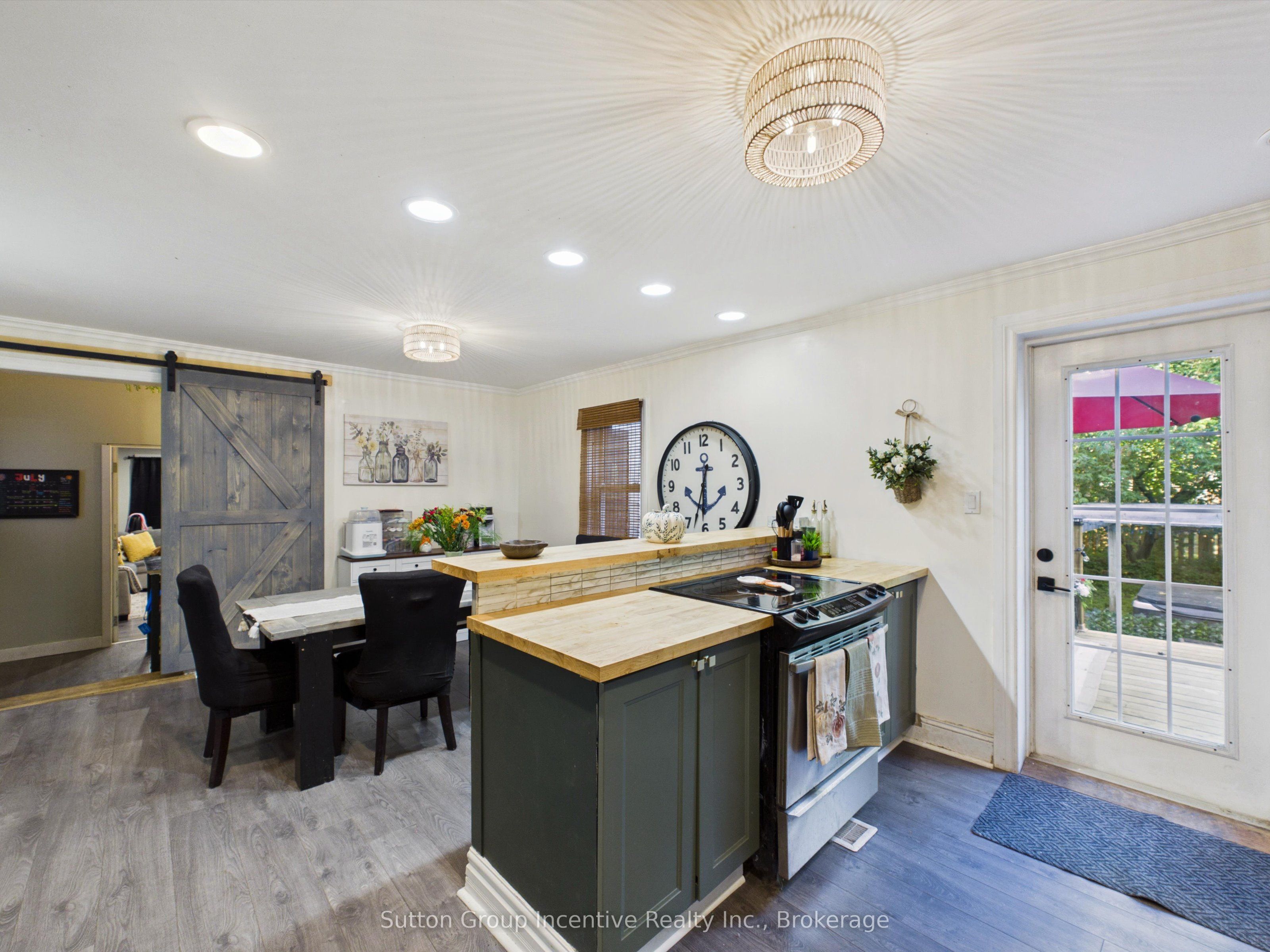 57 Woodward Street Property Photo 10