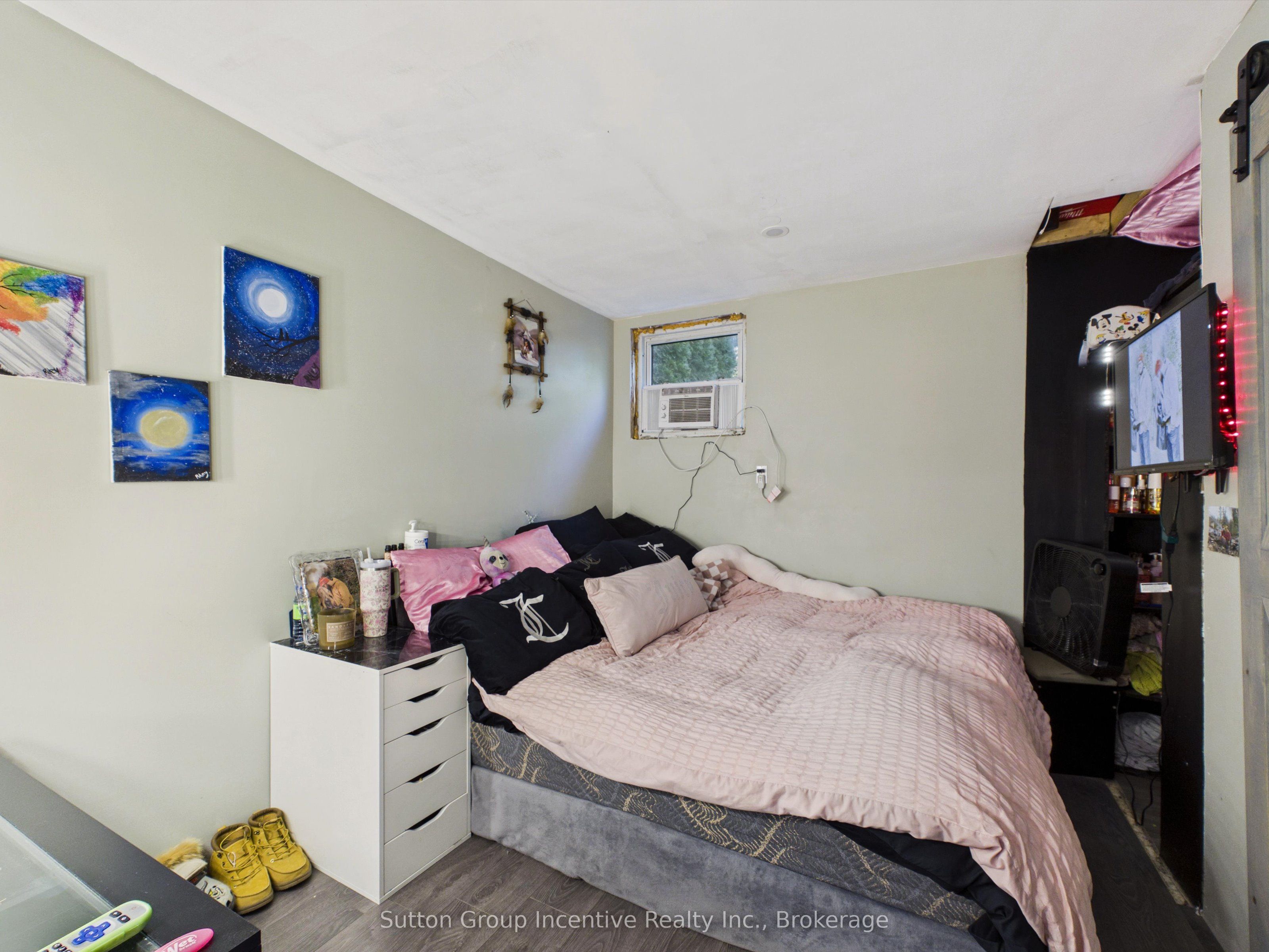57 Woodward Street Property Photo 14