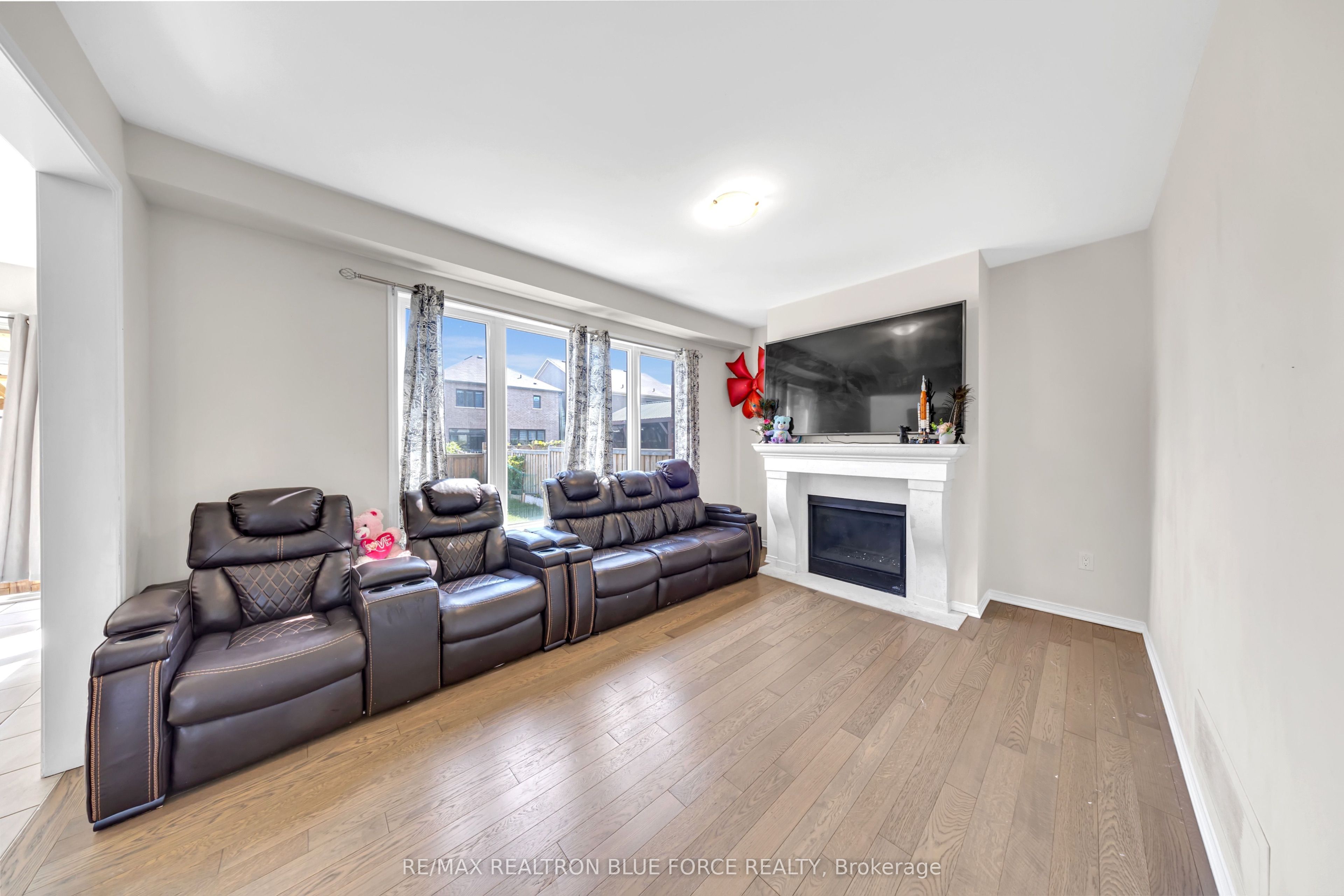 43 July Avenue Property Photo 9