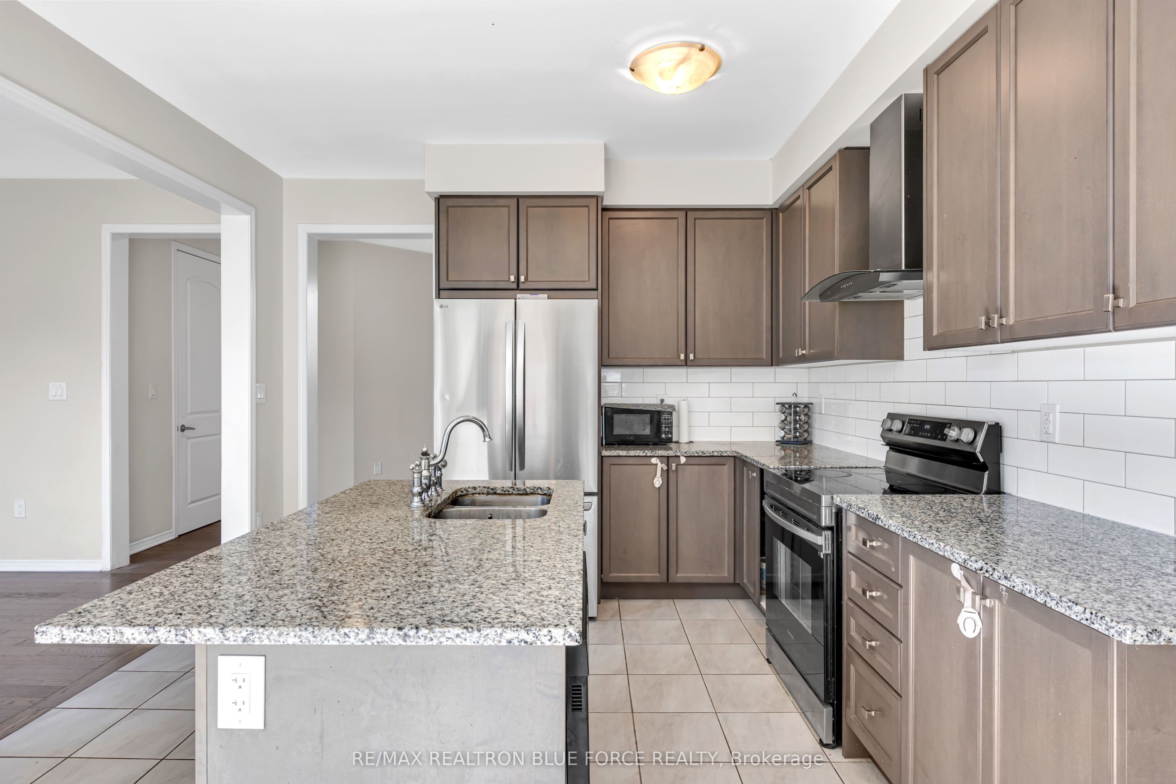 43 July Avenue Property Photo 13
