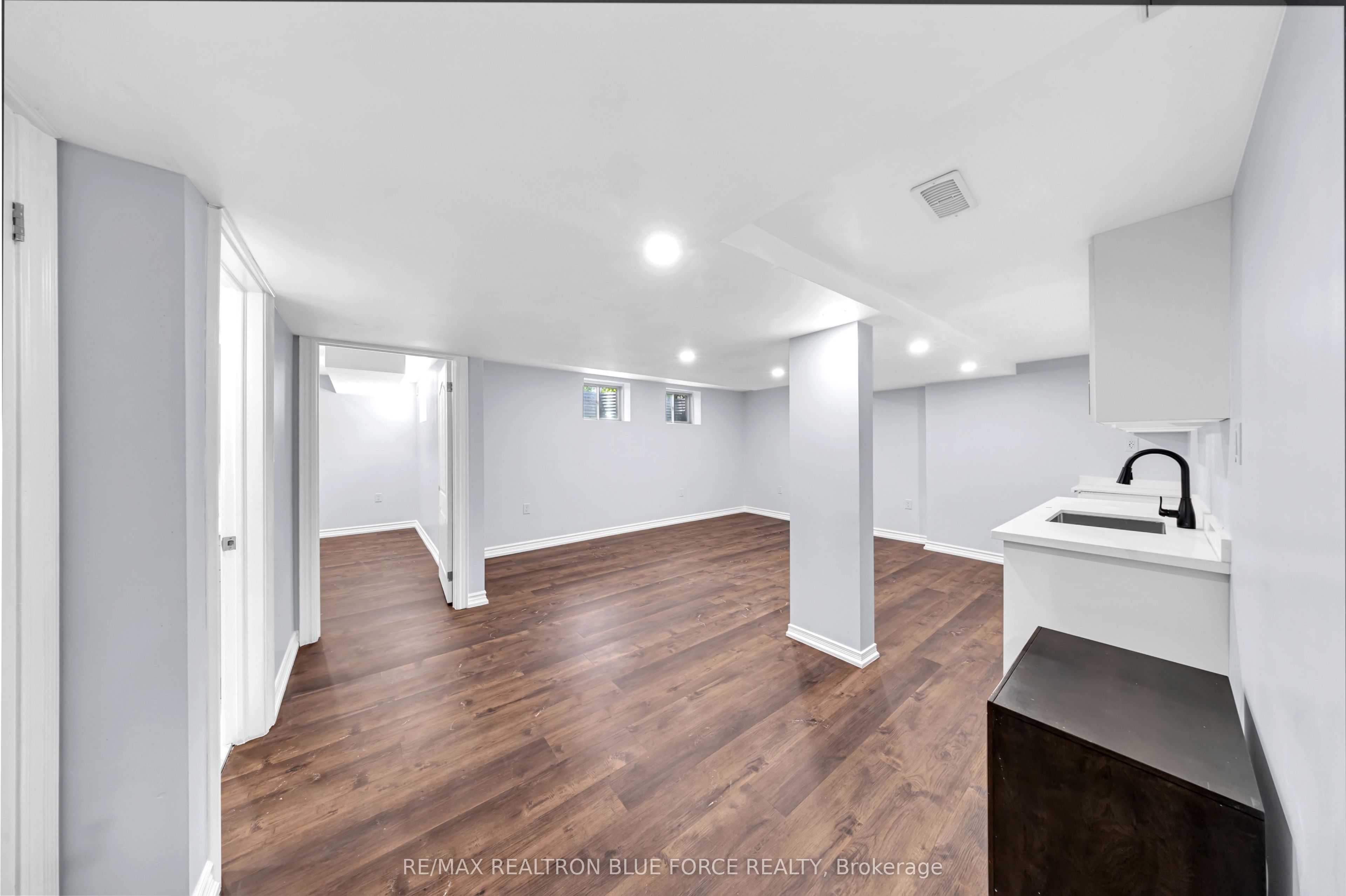 43 July Avenue Property Photo 28