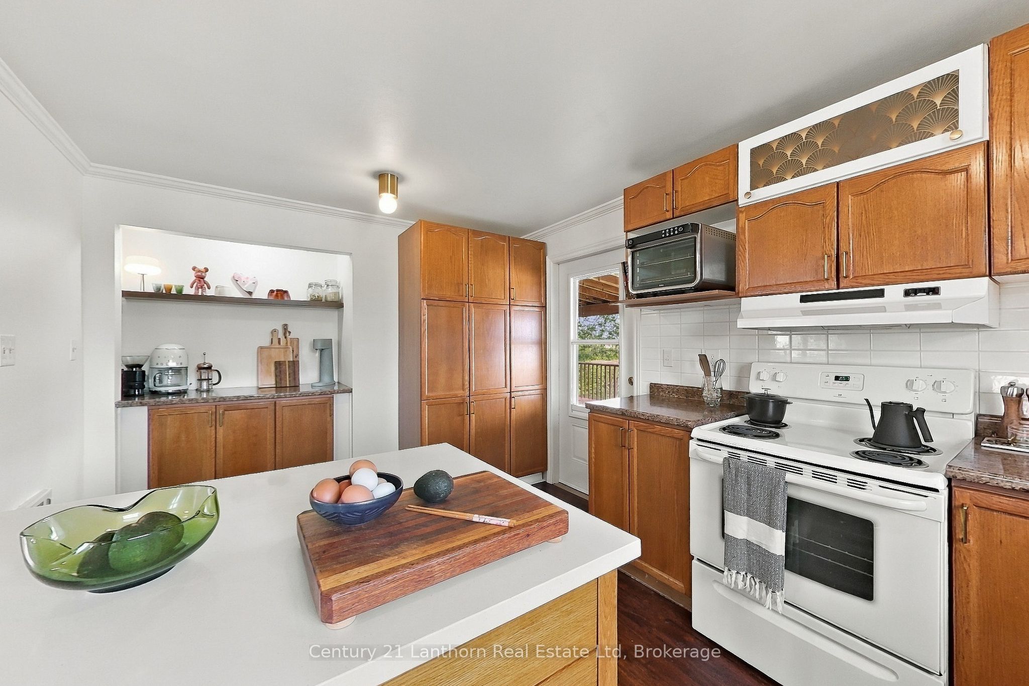 212 Old Milford Road Property Photo 9