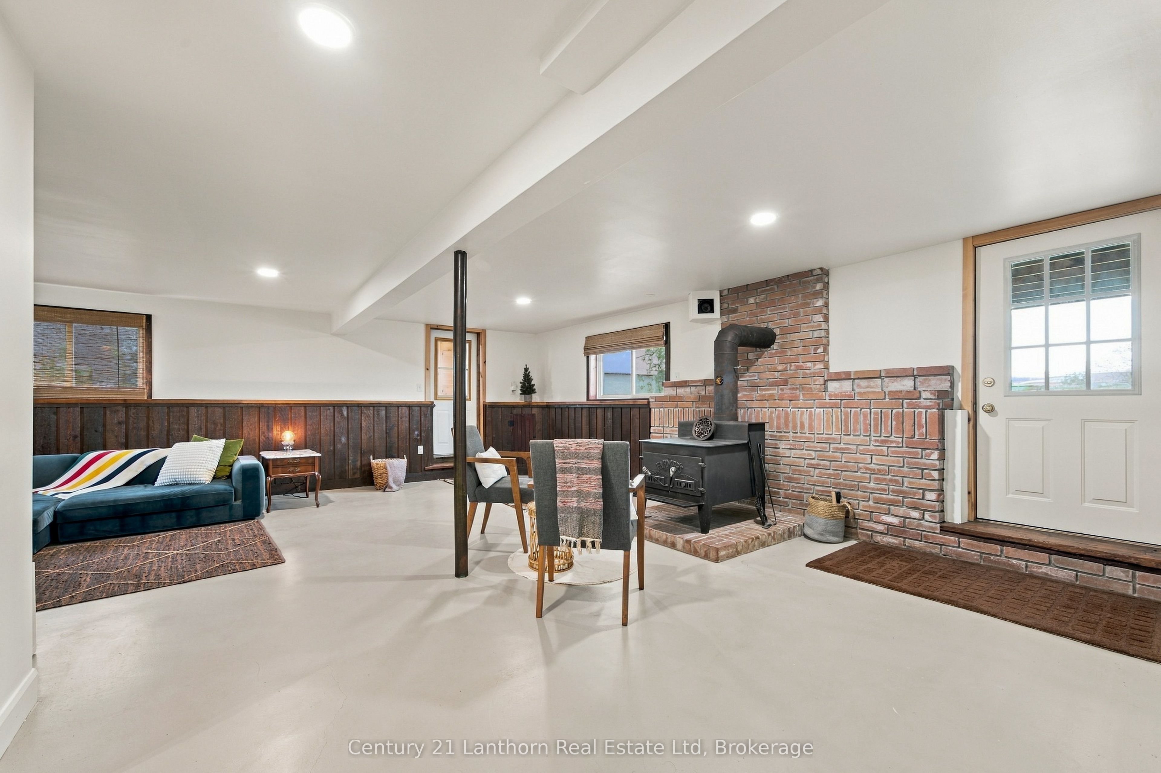 212 Old Milford Road Property Photo 27