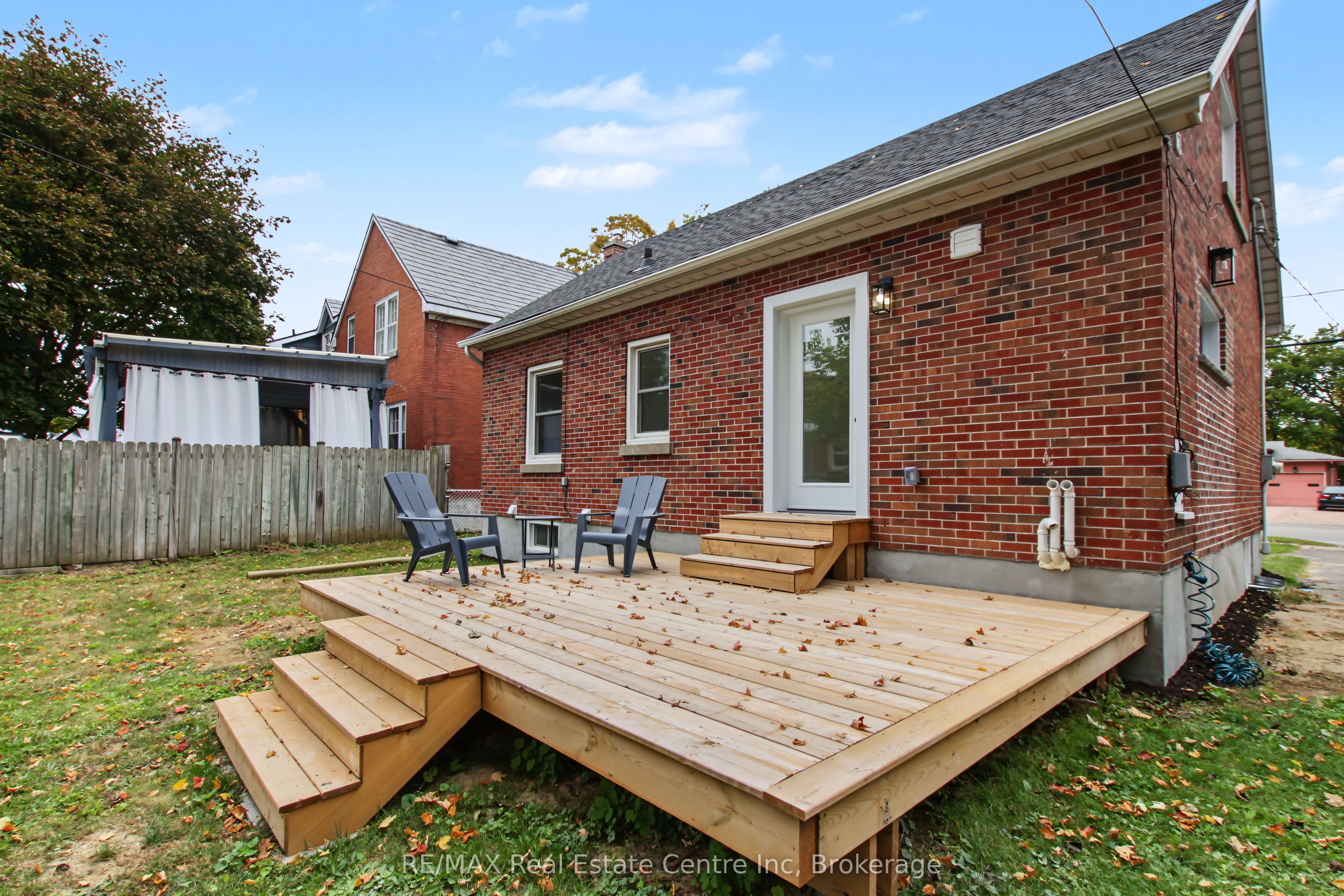 223 Margaret Avenue Property Photo 34