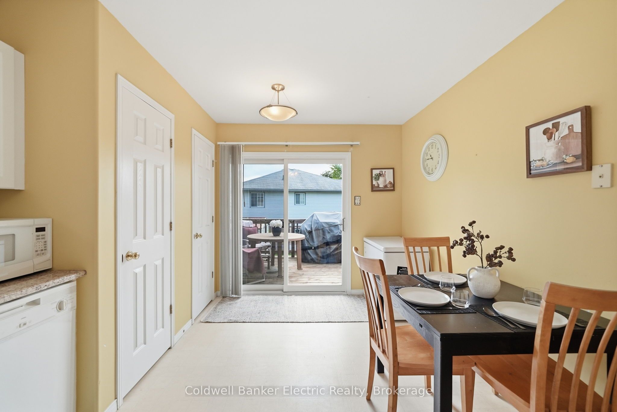 854 Abbey Lane Property Photo 16