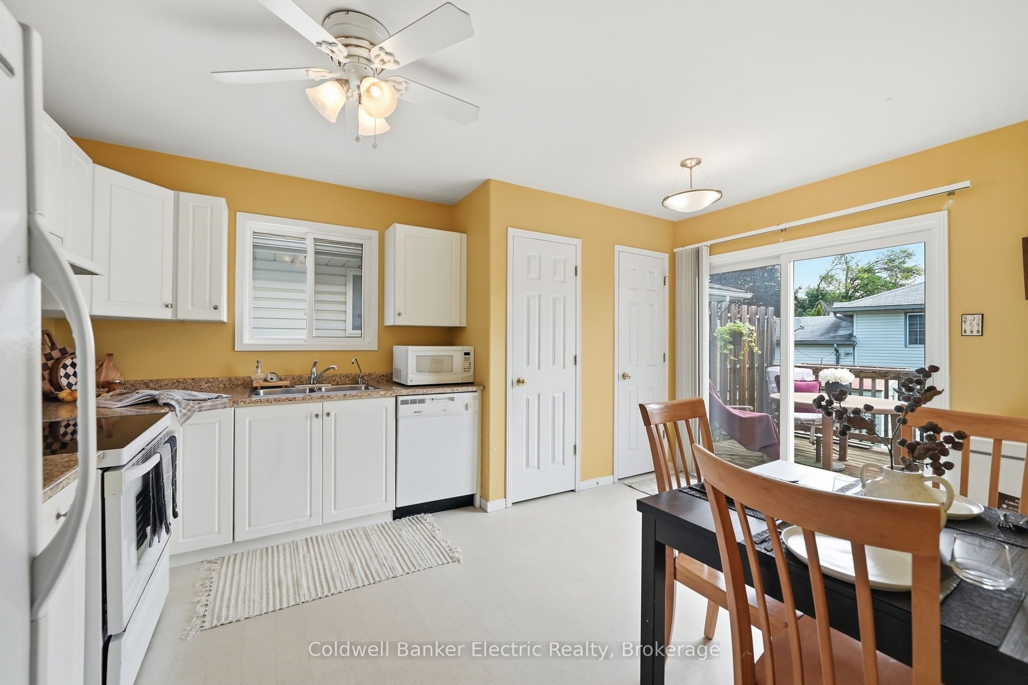 854 Abbey Lane Property Photo 18
