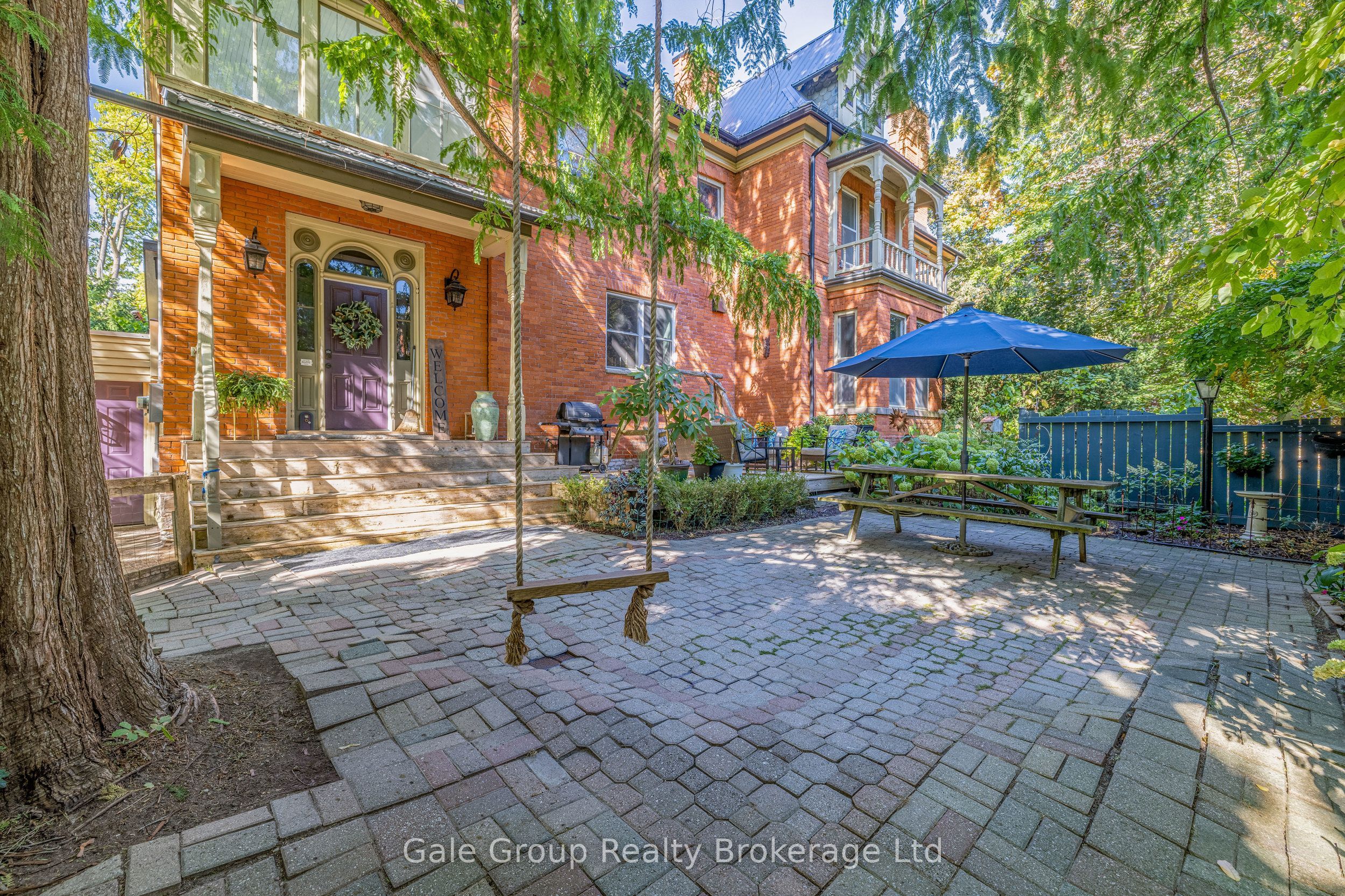 105 Vansittart Avenue Property Photo 4